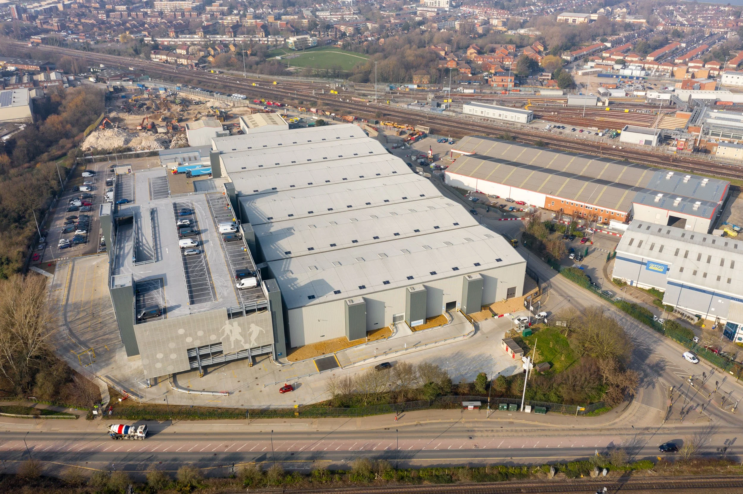 amazon-industrial-warehouse-nw10-aerial-03.jpg