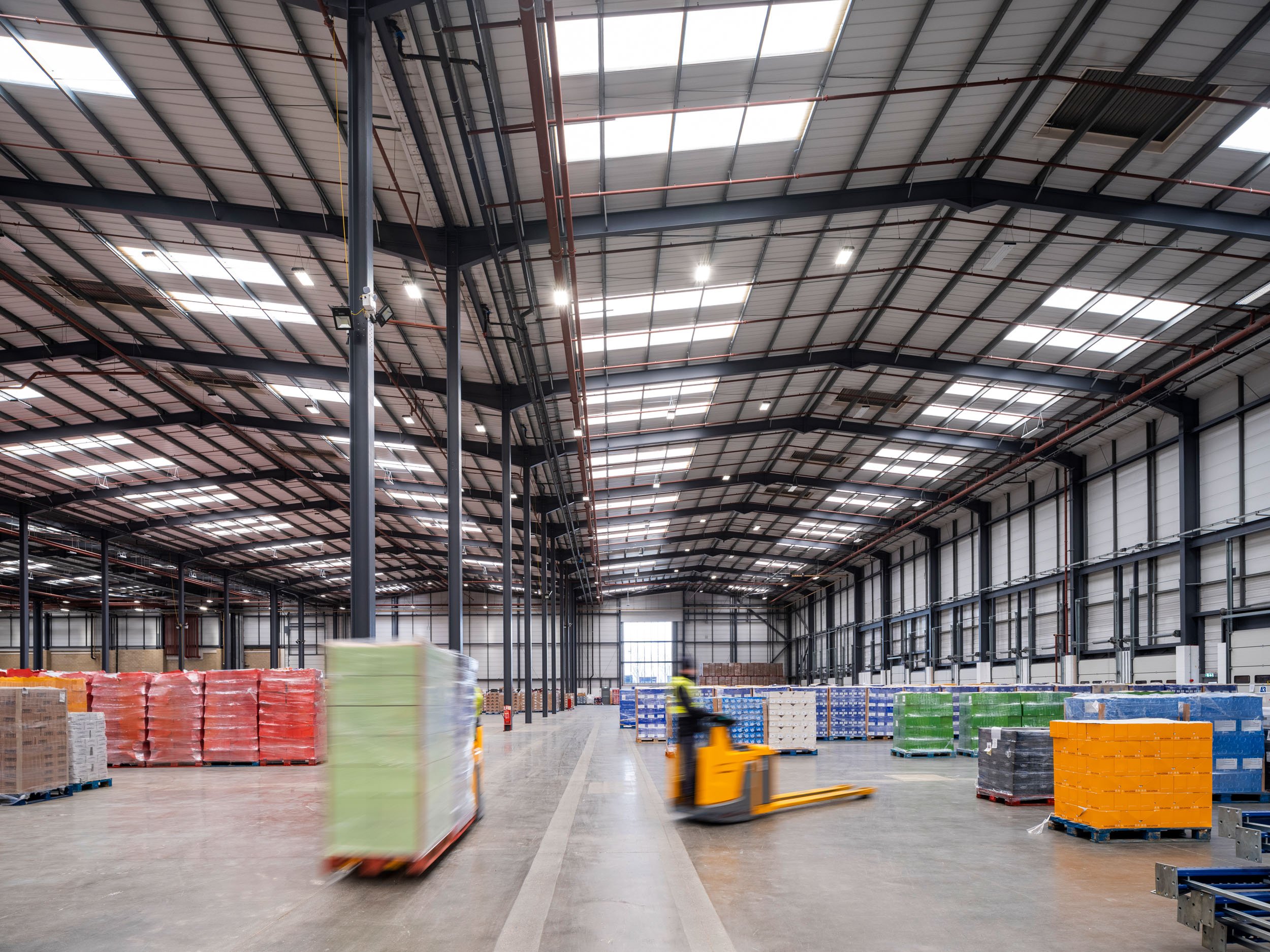 logistics-warehouse-interior-magna-park-lutterworth-54.jpg