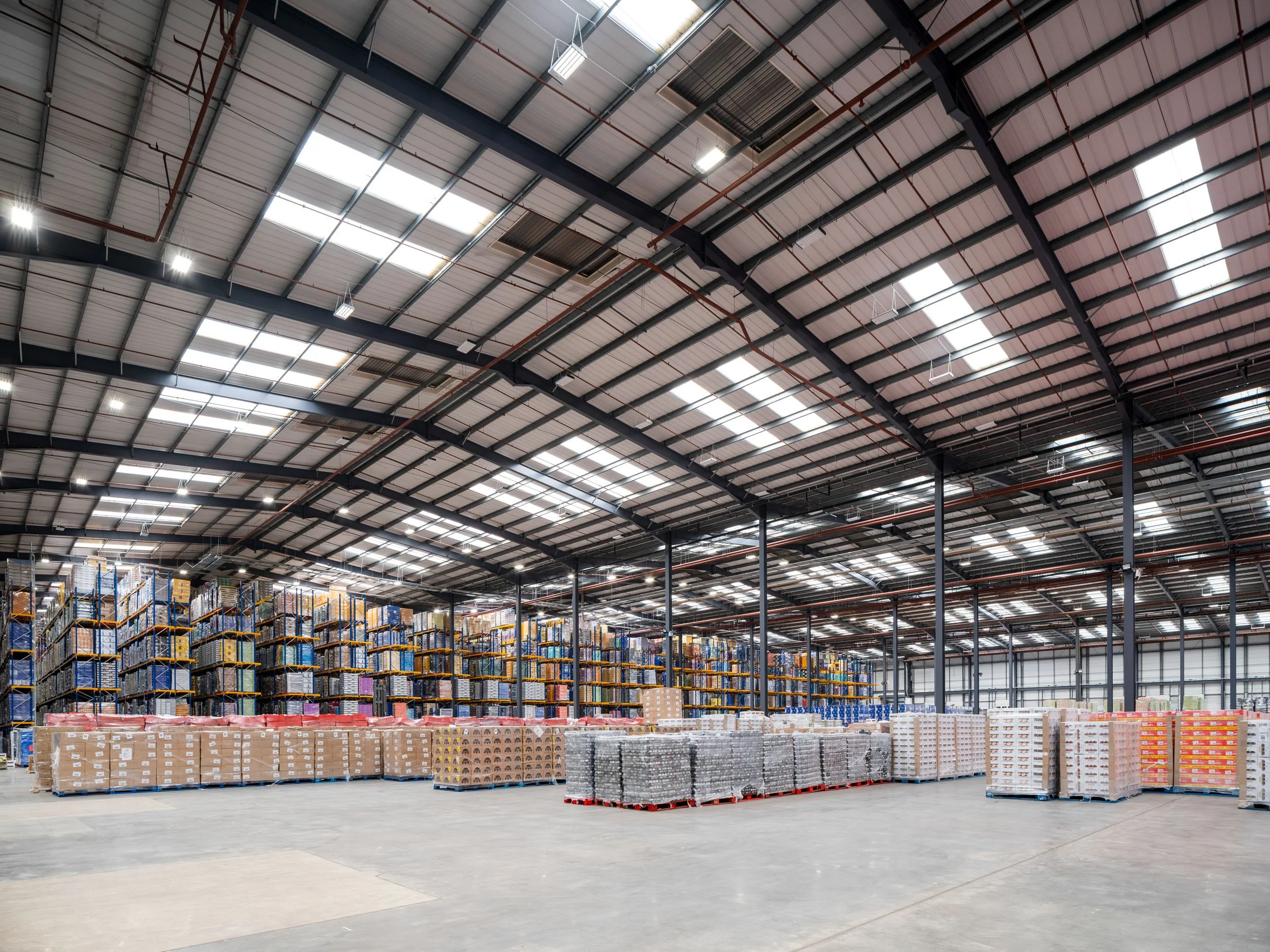 logistics-warehouse-interior-magna-park-lutterworth-56.jpg