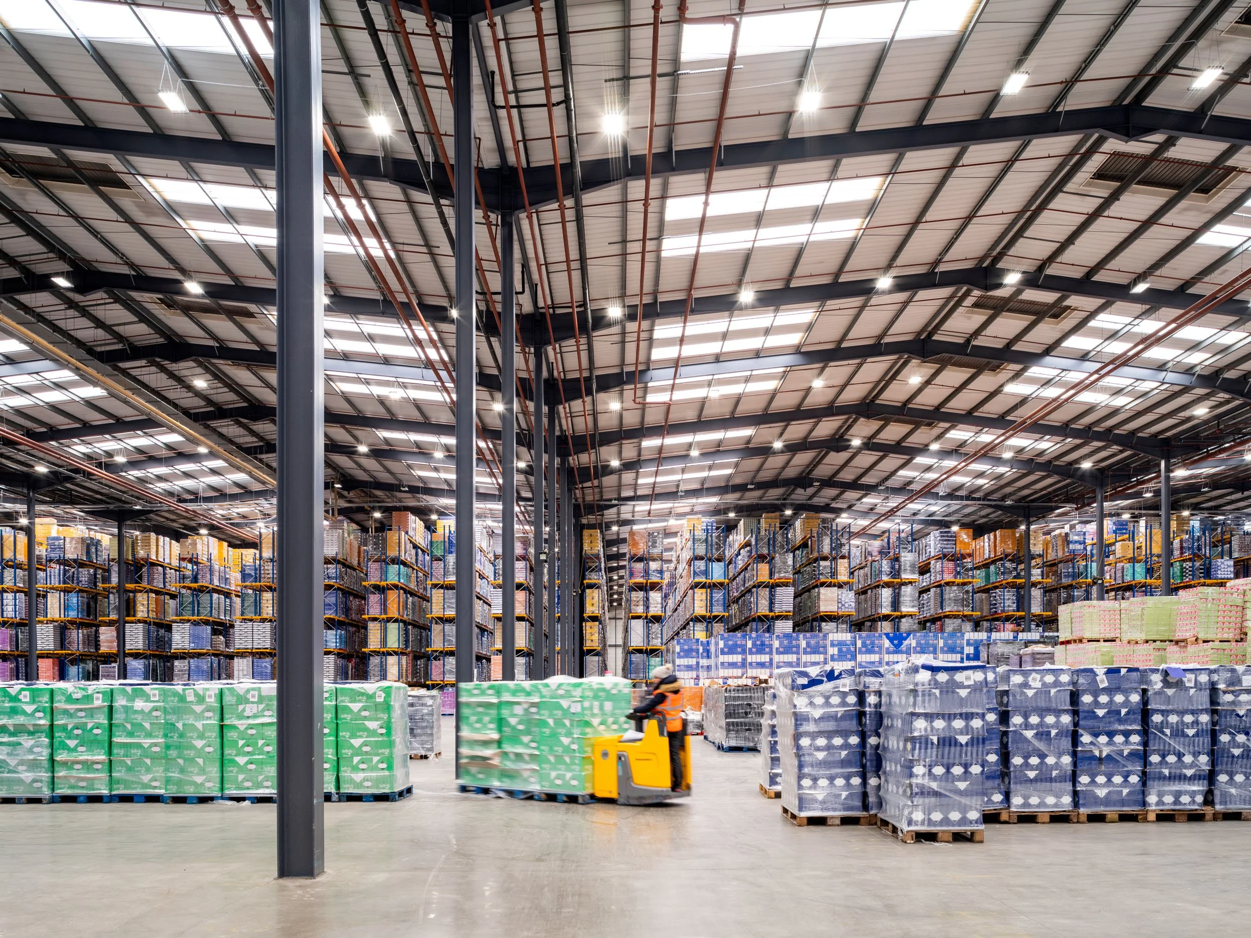 logistics-warehouse-interior-magna-park-lutterworth-58.jpg