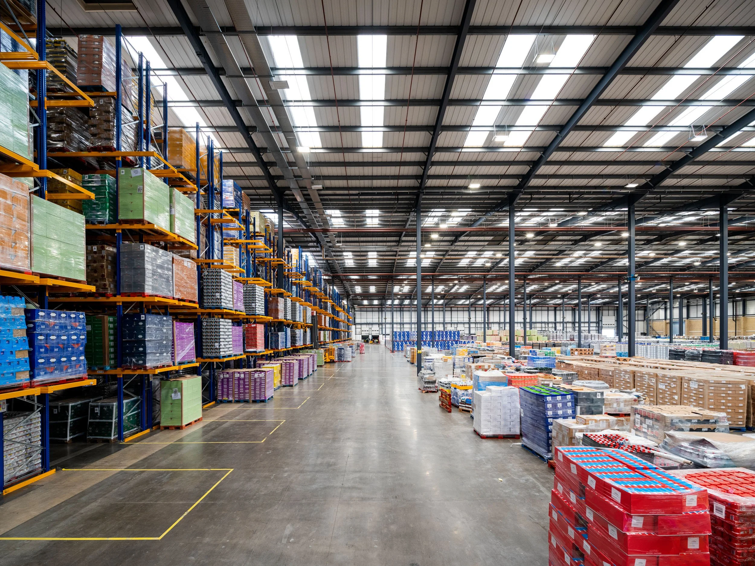 logistics-warehouse-interior-magna-park-lutterworth-73.jpg