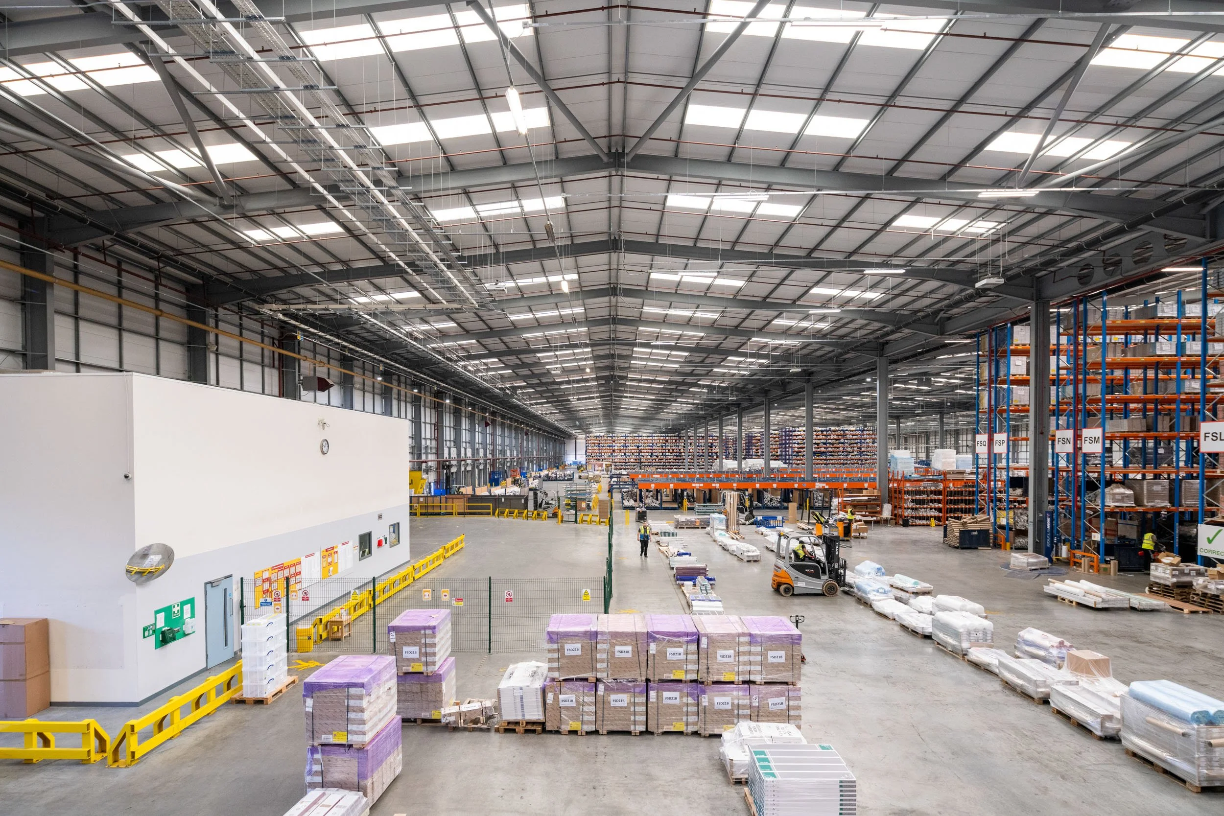 former-carpetright-distribution-centre-purfleet-industrial-21.jpg
