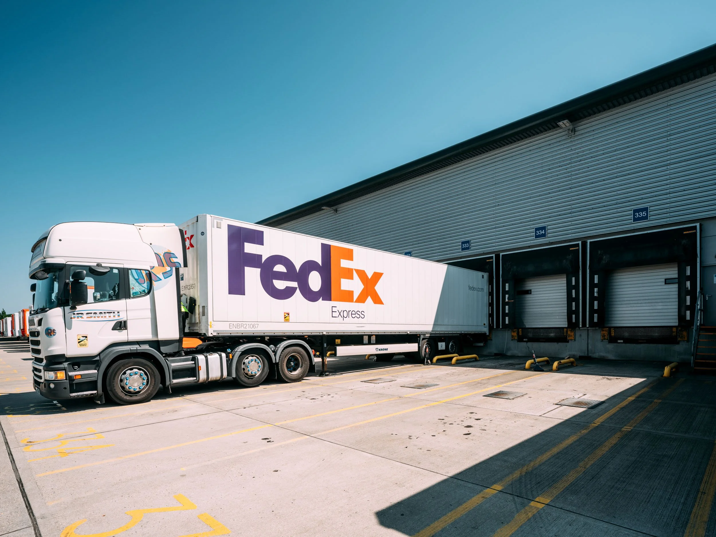 orpington-greater-london-uk-fedex-logistics-warehouse-aerial-14.jpg