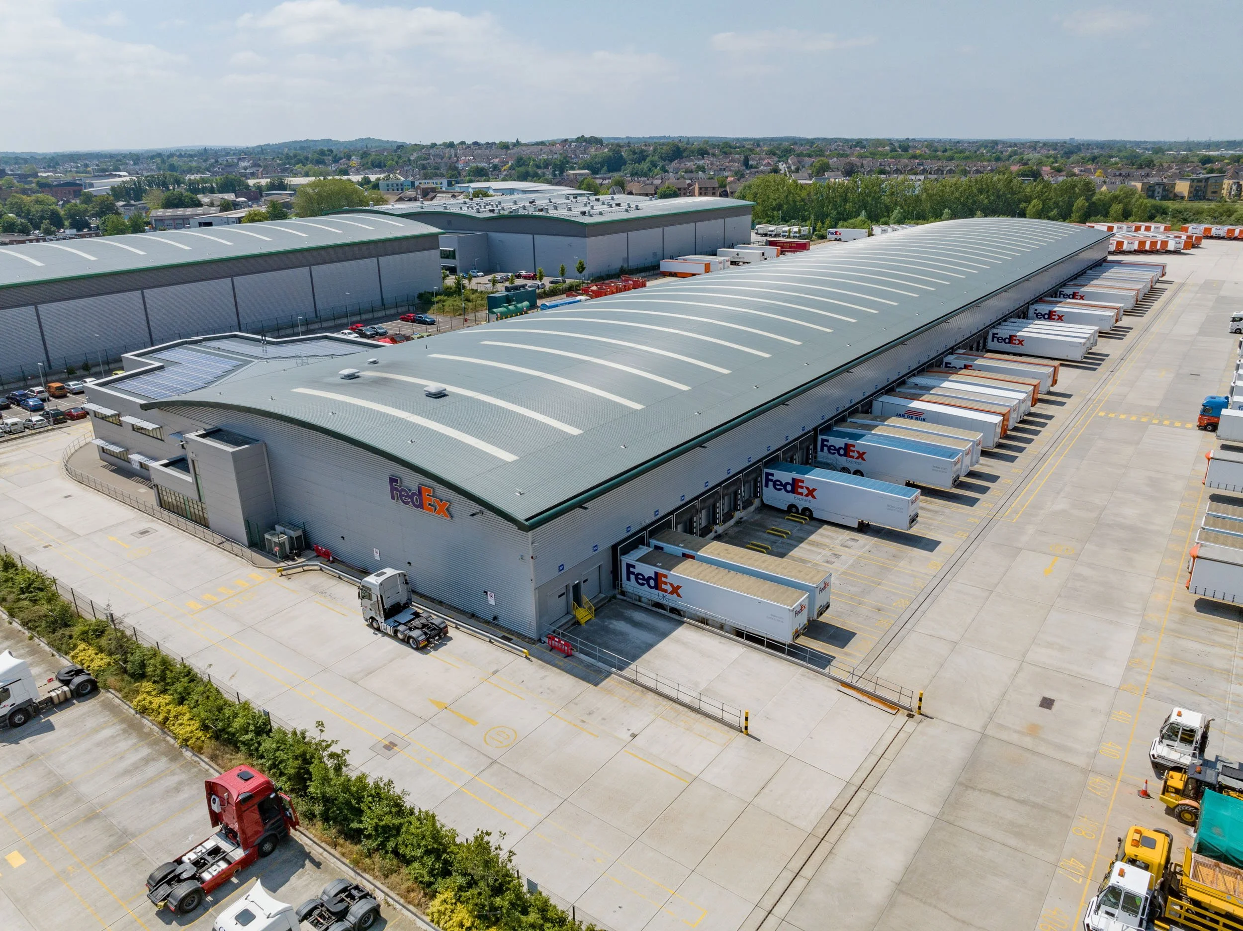 orpington-greater-london-uk-fedex-logistics-warehouse-aerial-31.jpg