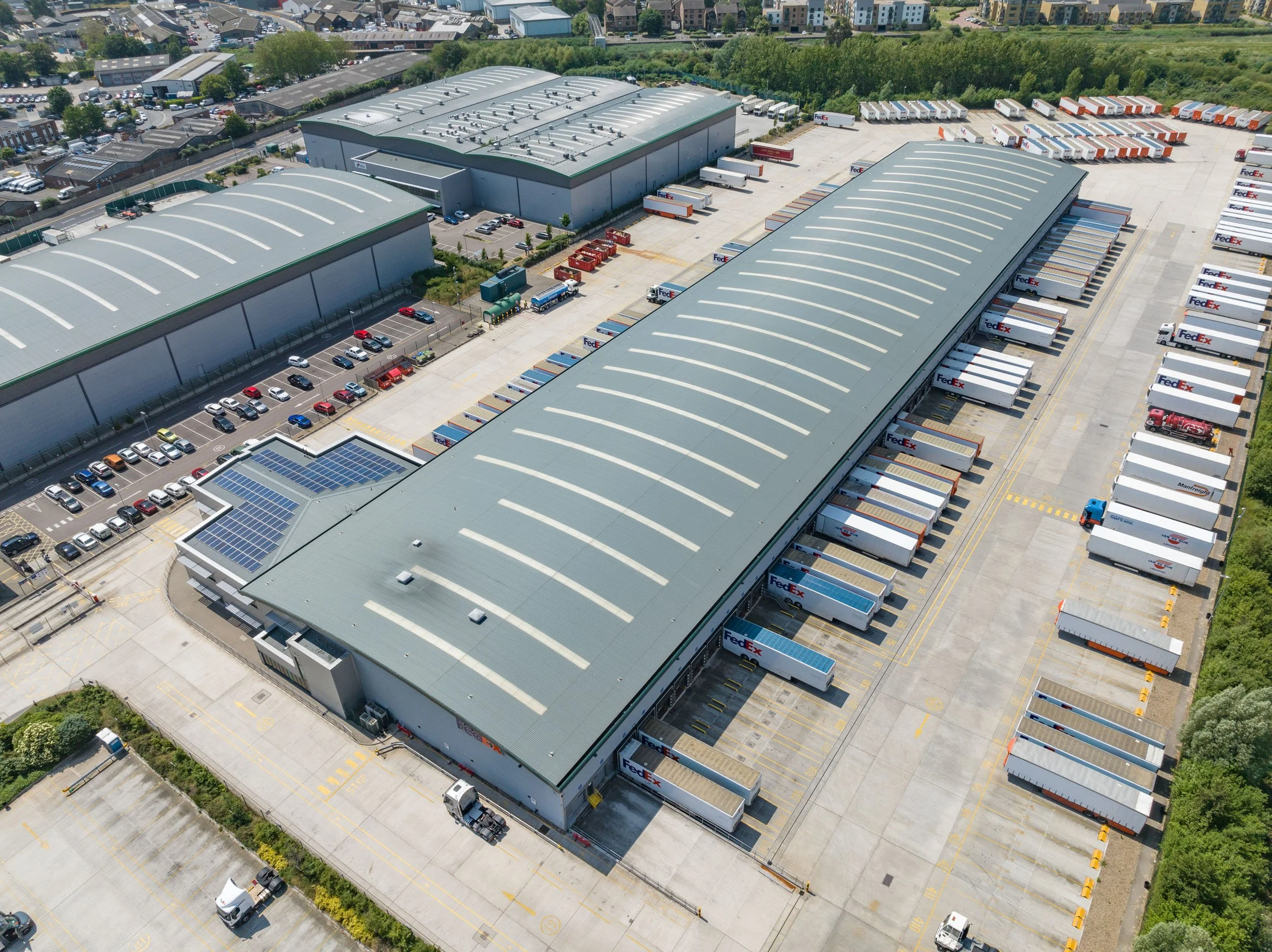 orpington-greater-london-uk-fedex-logistics-warehouse-aerial-32.jpg