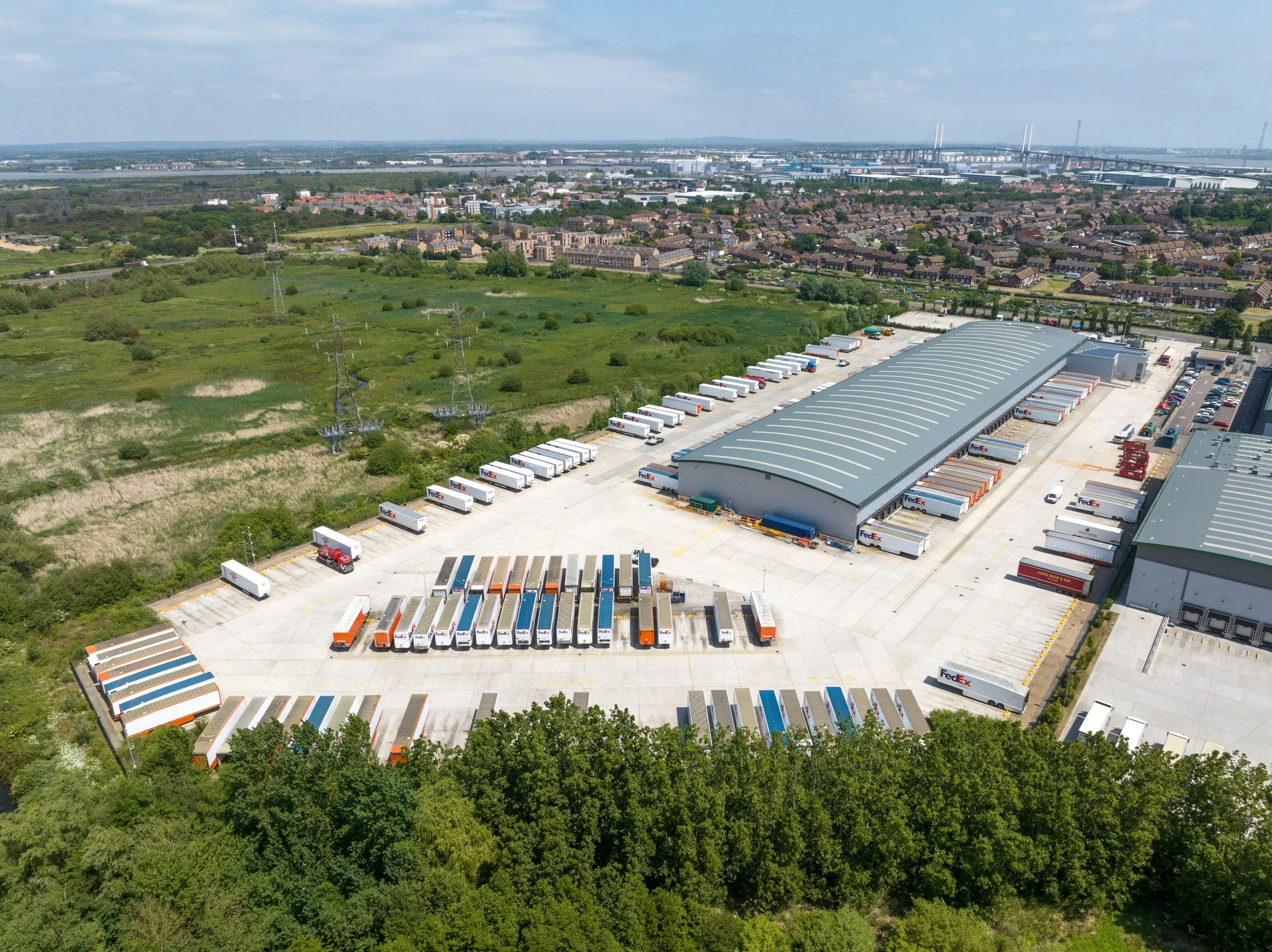 orpington-greater-london-uk-fedex-logistics-warehouse-aerial-39.jpg