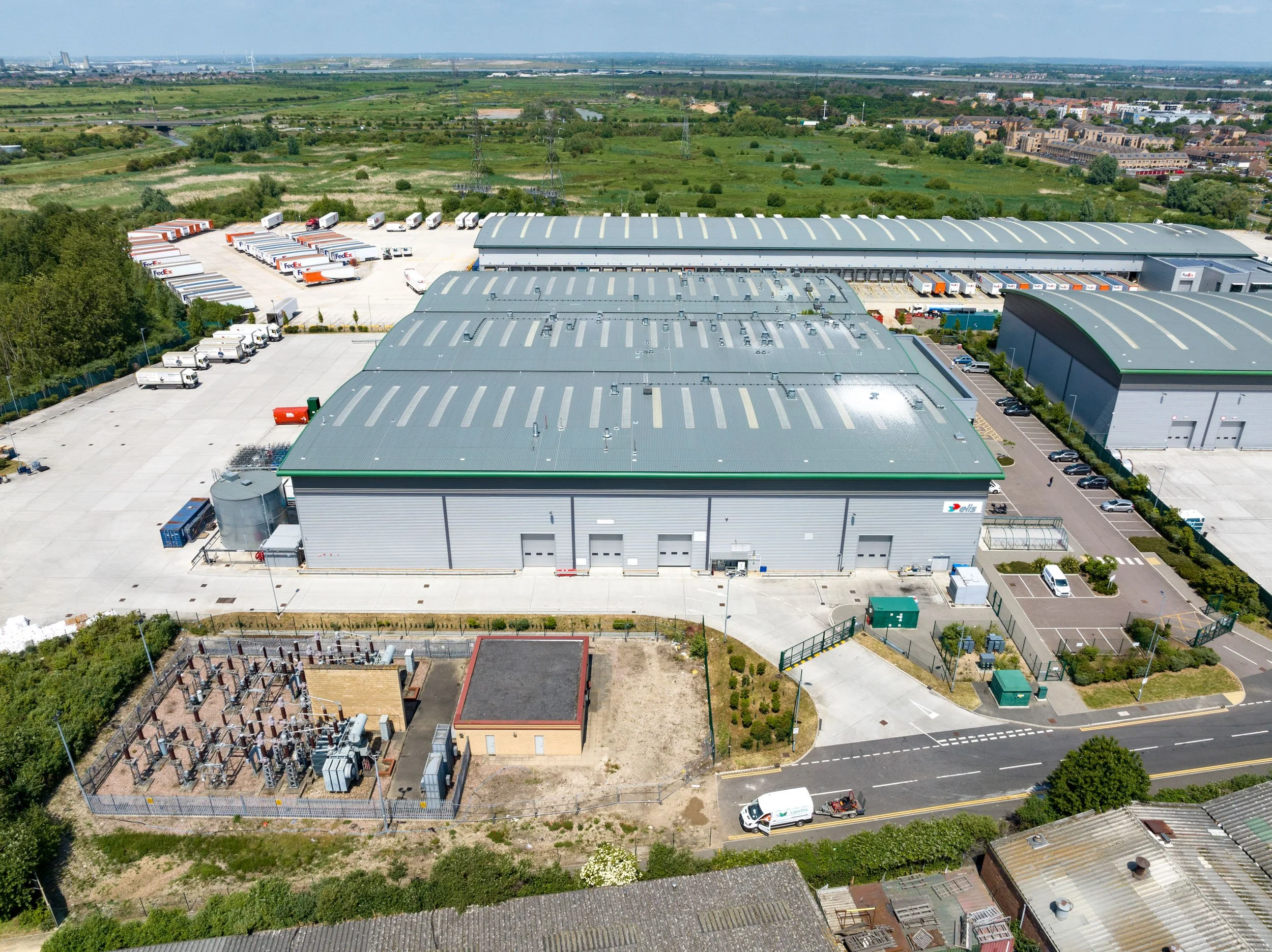 orpington-greater-london-uk-fedex-logistics-warehouse-aerial-40.jpg