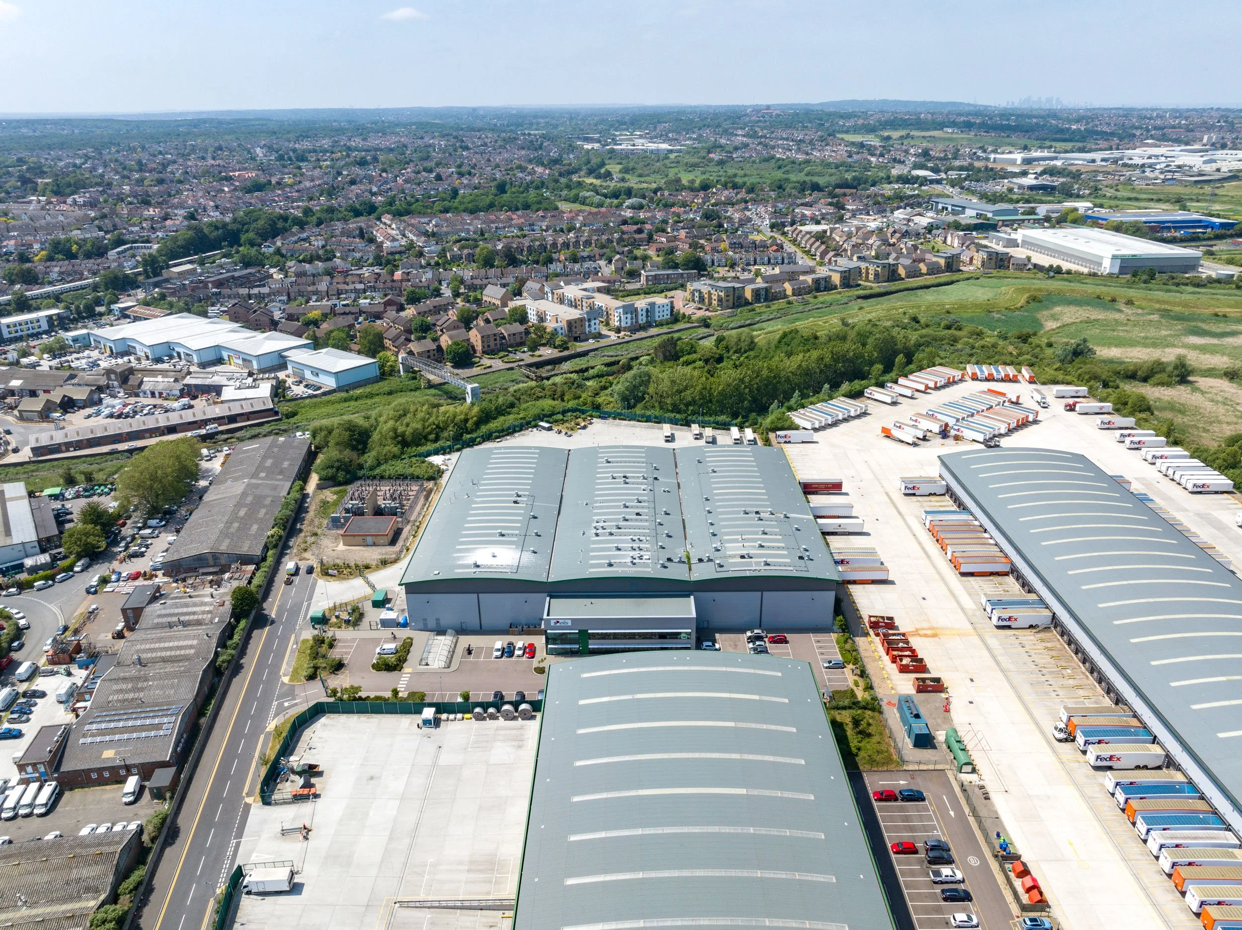 orpington-greater-london-uk-fedex-logistics-warehouse-aerial-47.jpg
