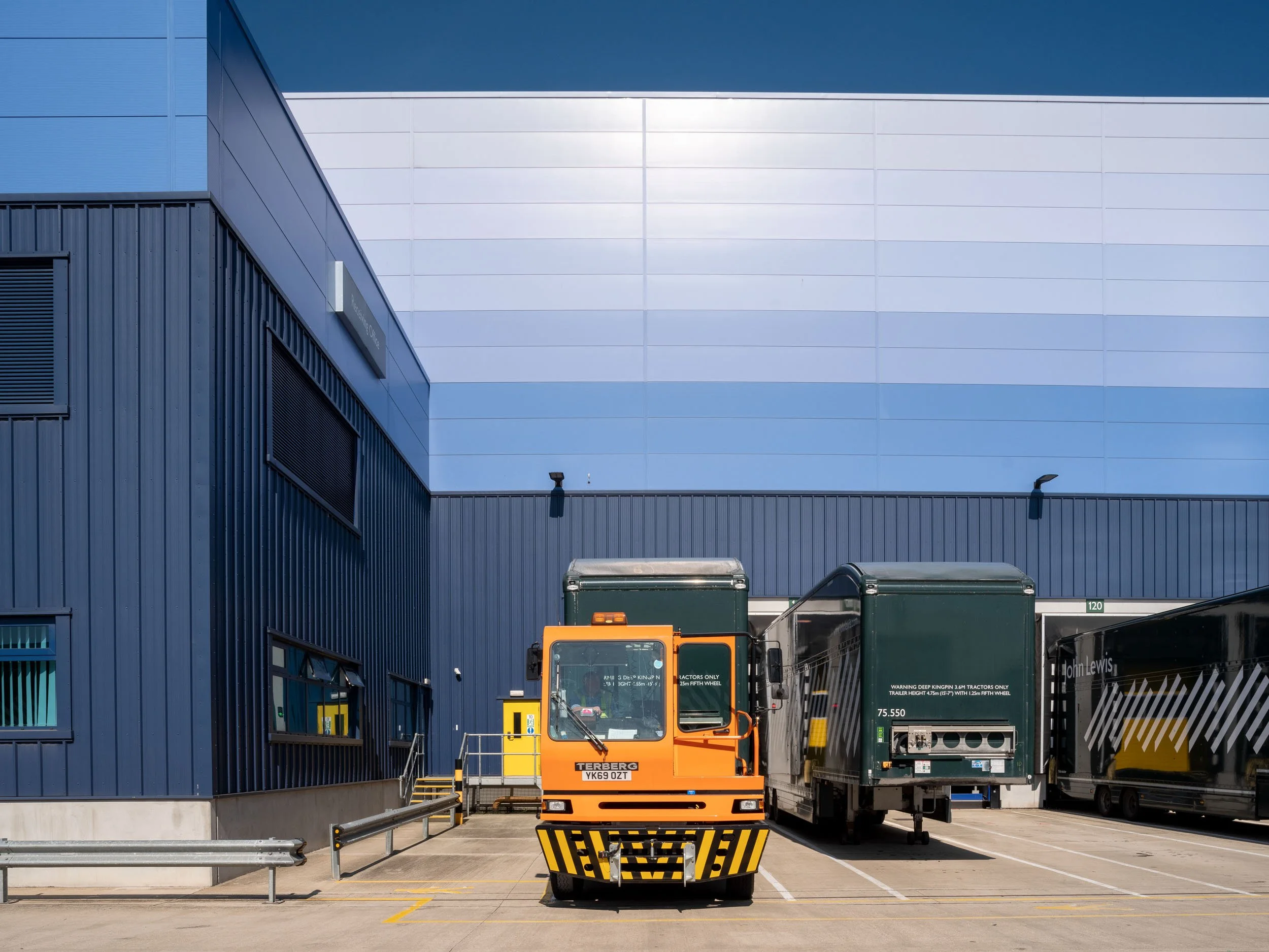 m1-logistics-warehouse-magna-park-lutterworth-022.jpg