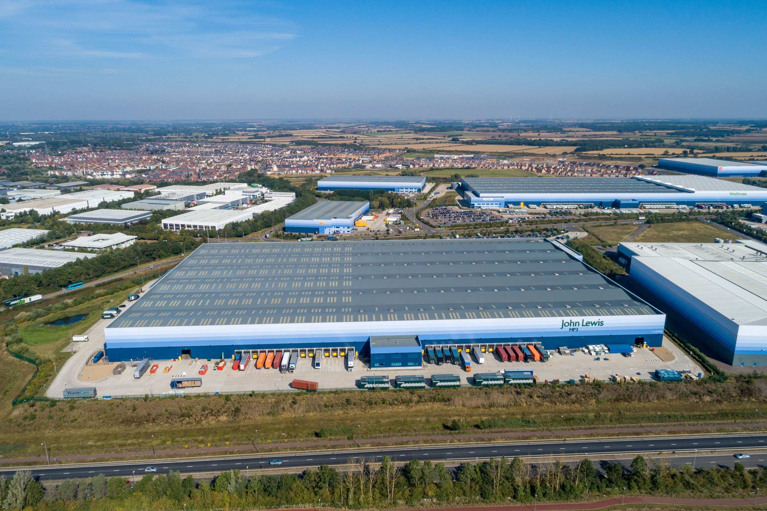 magna-park-logistics-warehouse-aerial-lutterworth-046.jpg