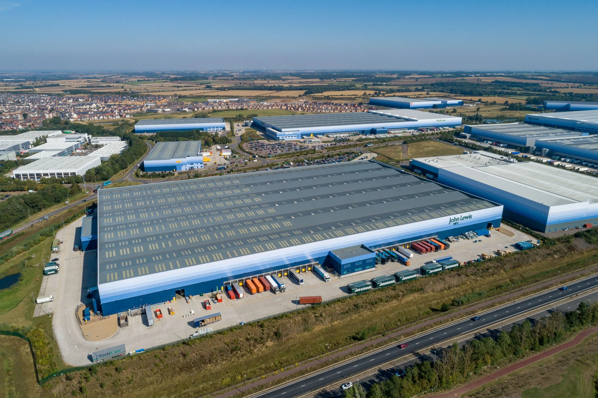magna-park-logistics-warehouse-aerial-lutterworth-047.jpg