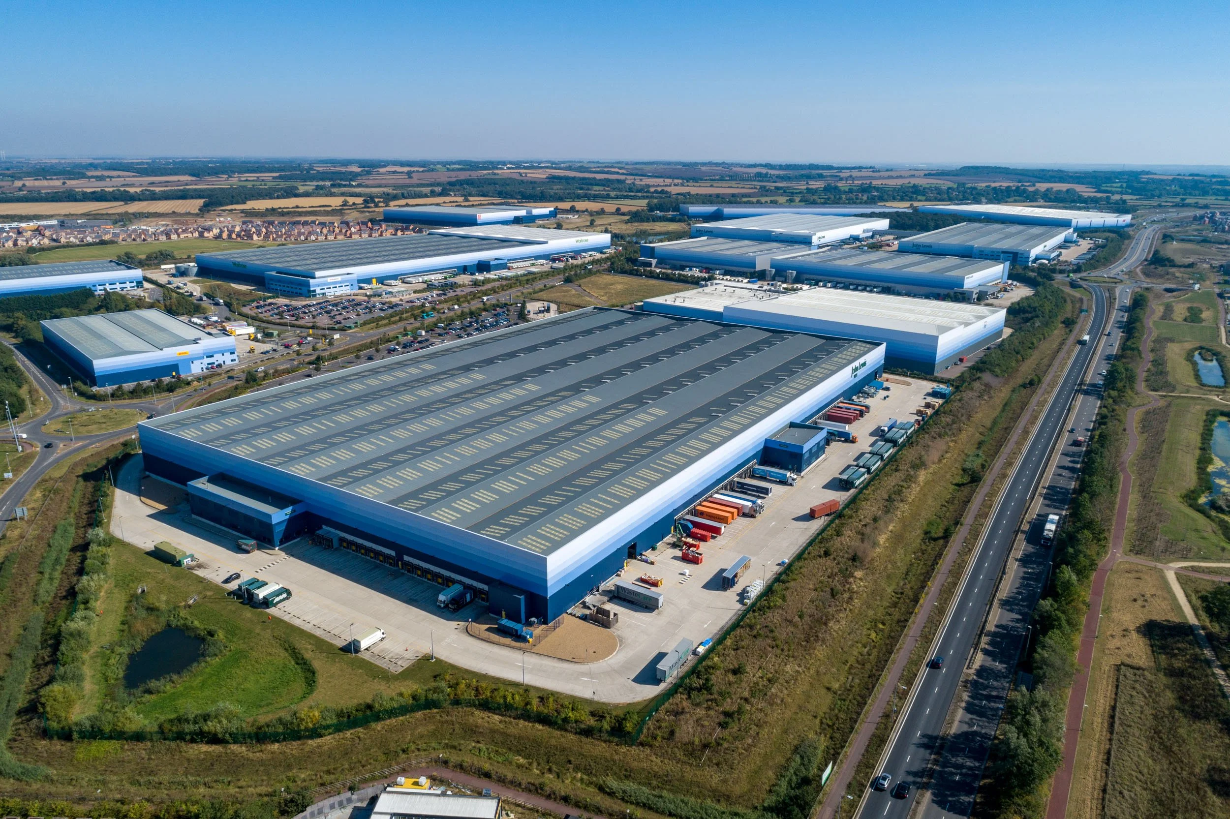 magna-park-logistics-warehouse-aerial-lutterworth-048.jpg