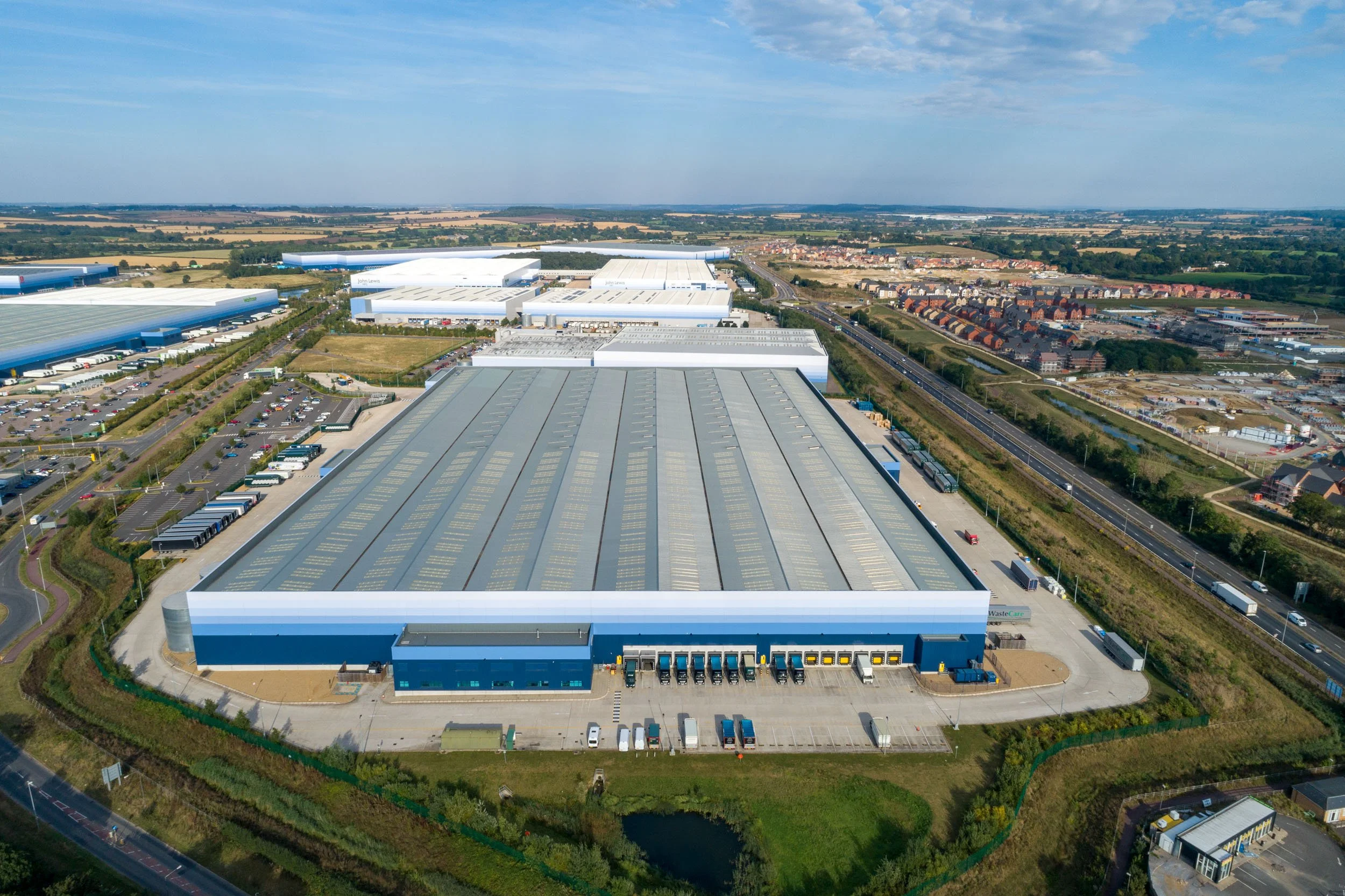 magna-park-logistics-warehouse-aerial-lutterworth-056.jpg