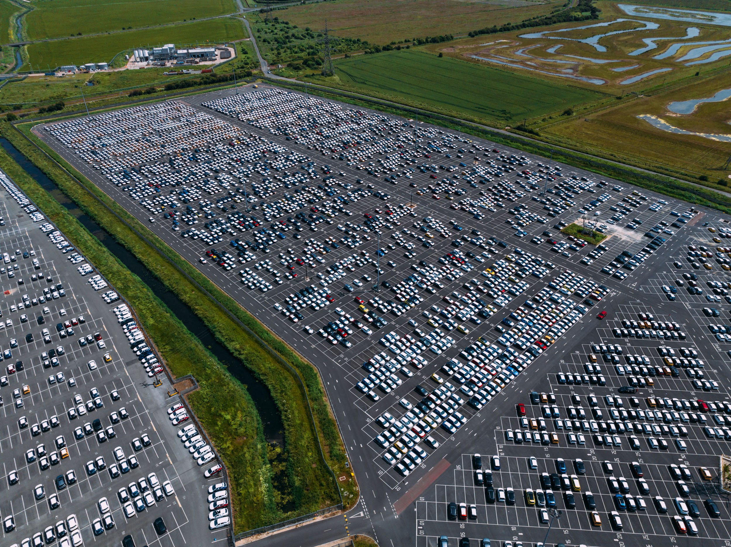 stallingborough-north-east-lincolnshire-uk-kia-vehicle-storage-logistics-aerial-23.jpg