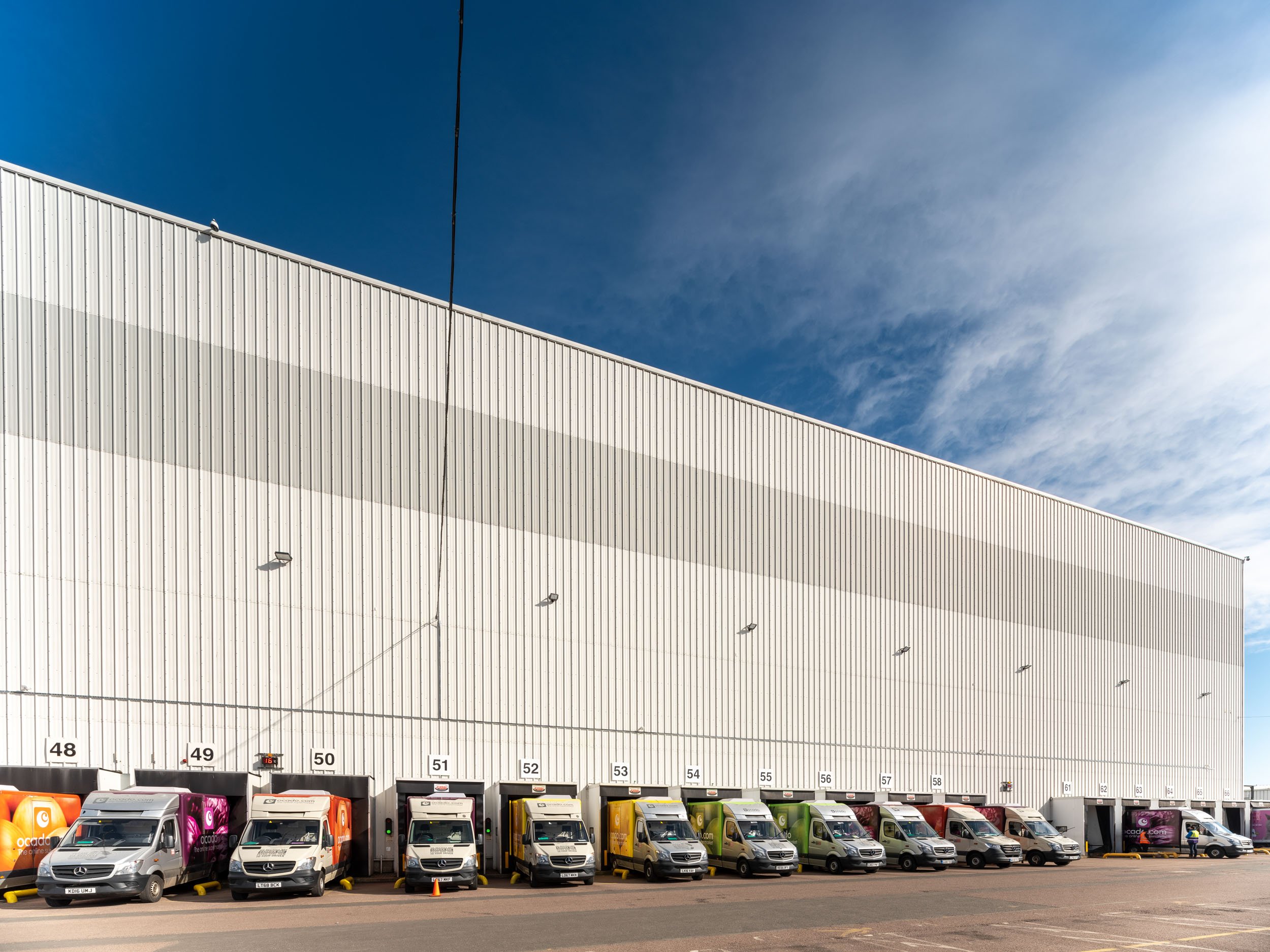 ocado-customer-fulfilment-centre-hatfield-007.jpg