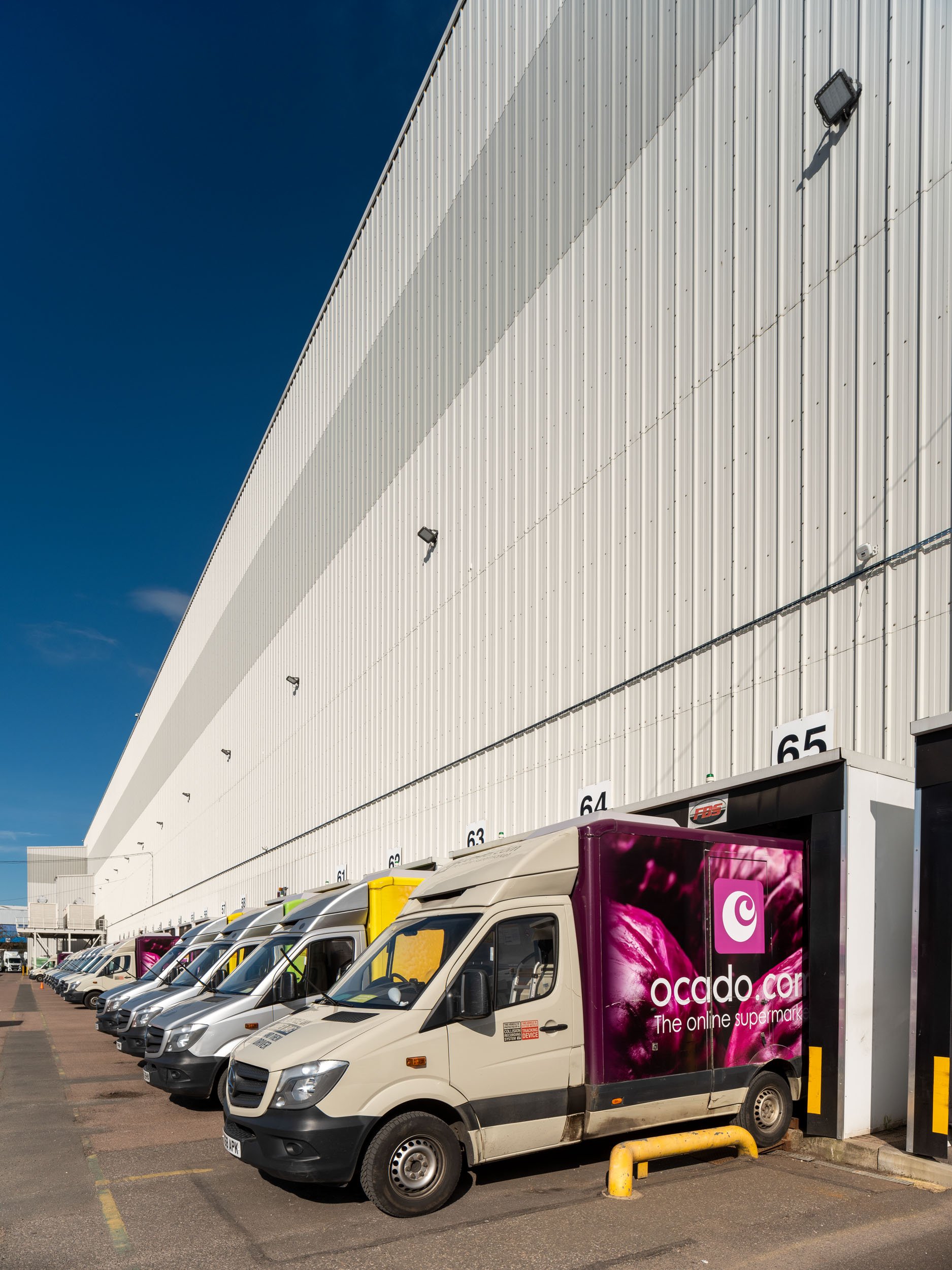 ocado-customer-fulfilment-centre-hatfield-014.jpg