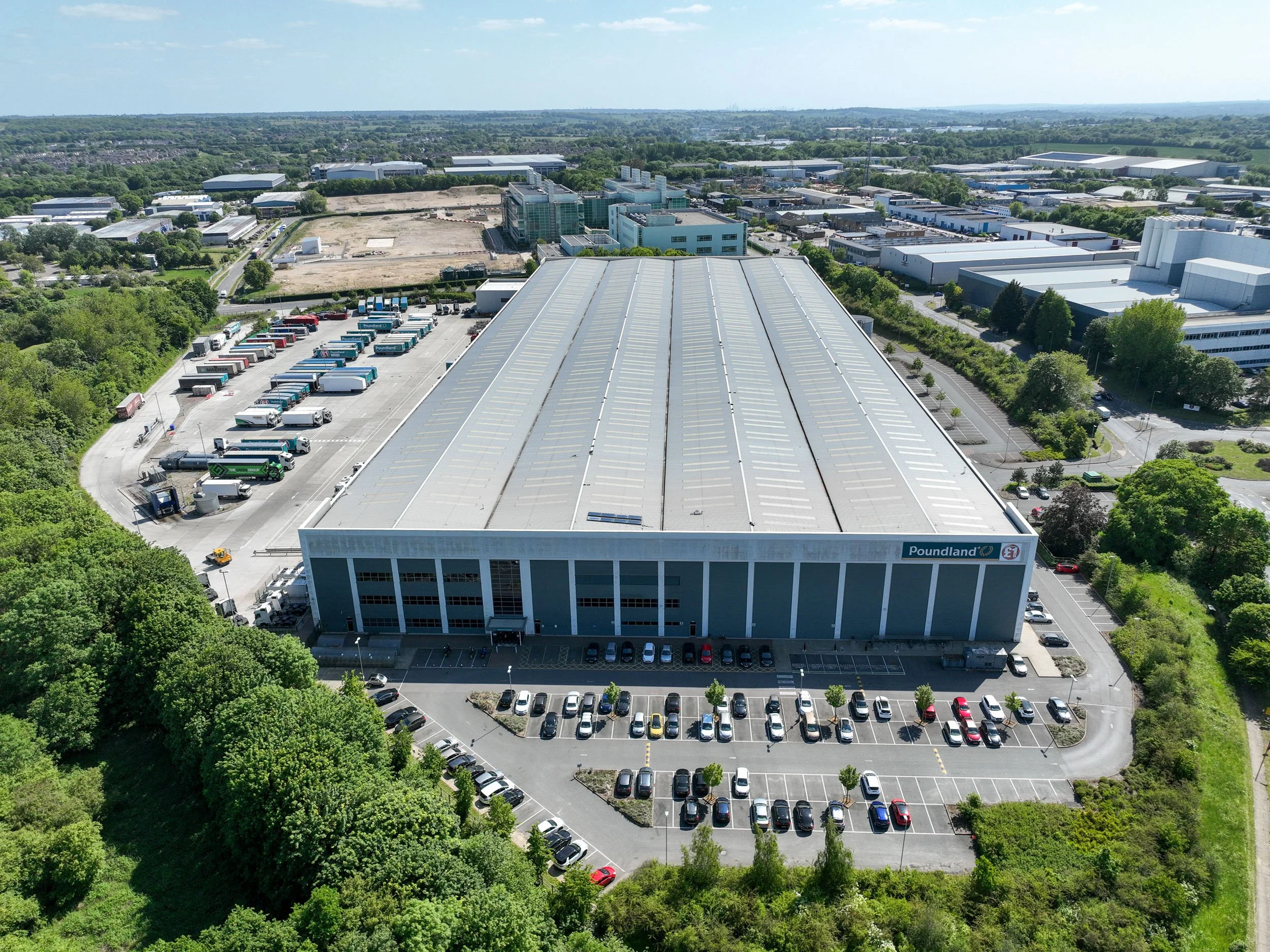 harrow-greater-london-uk-poundland-logistics-warehouse-aerial-01.jpg