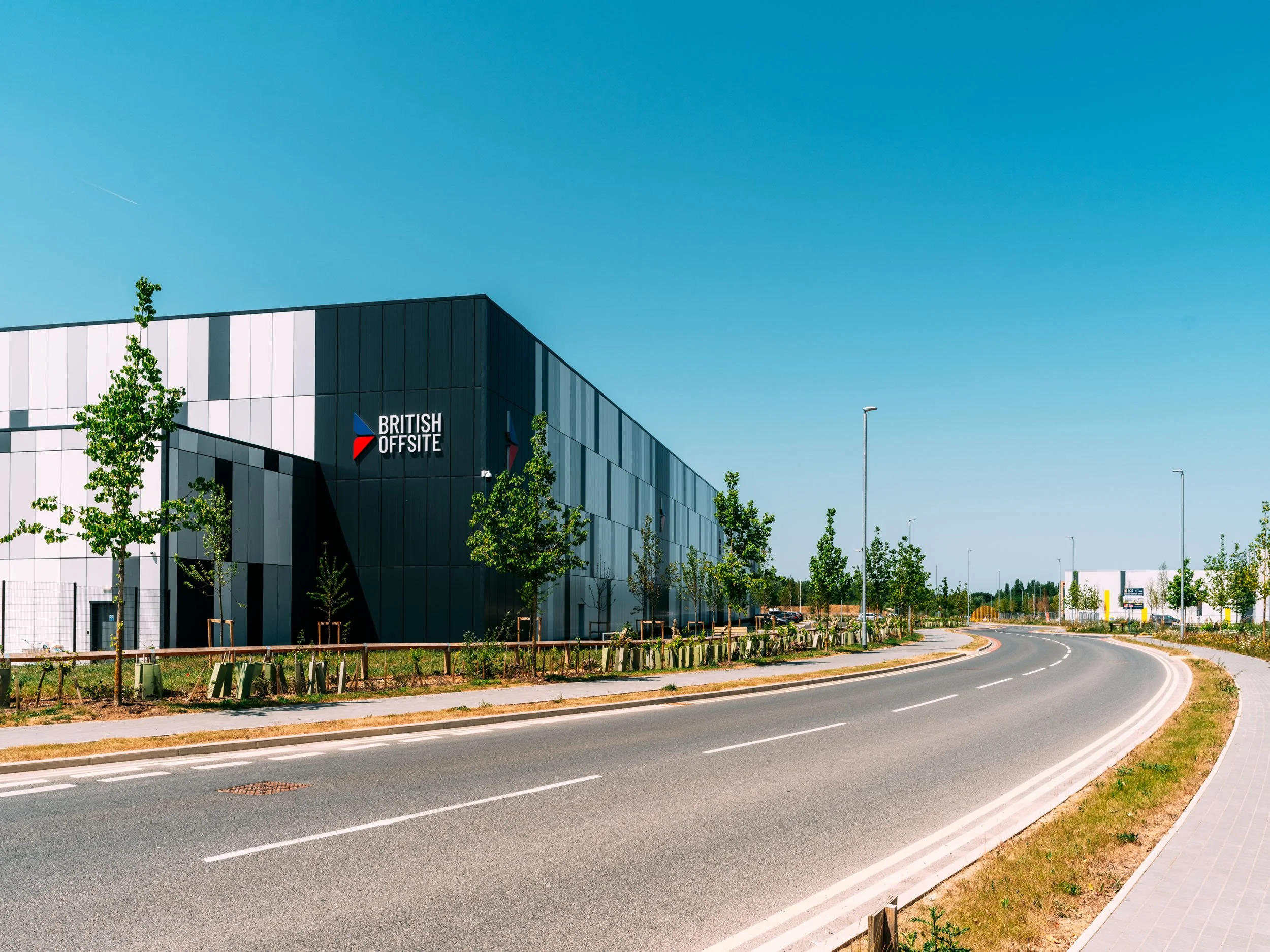 braraintree-essex-uk-weston-group-industrial-logistics-campus-exterior-018.jpg