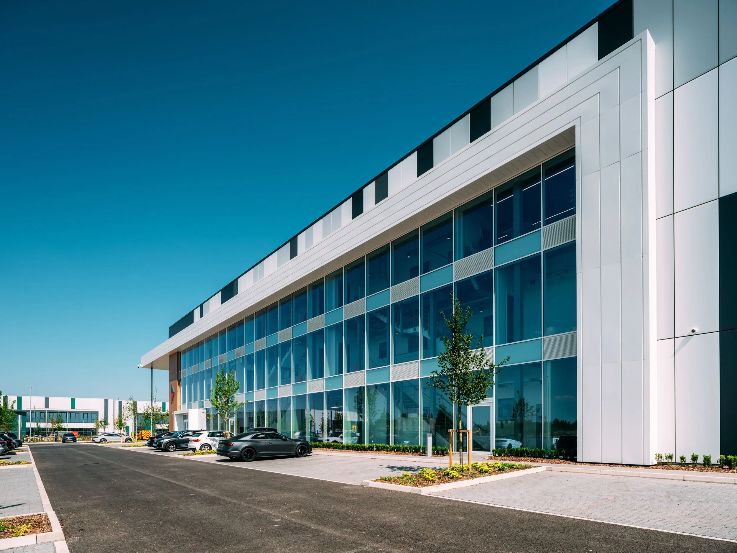 braraintree-essex-uk-weston-group-industrial-logistics-campus-exterior-024.jpg