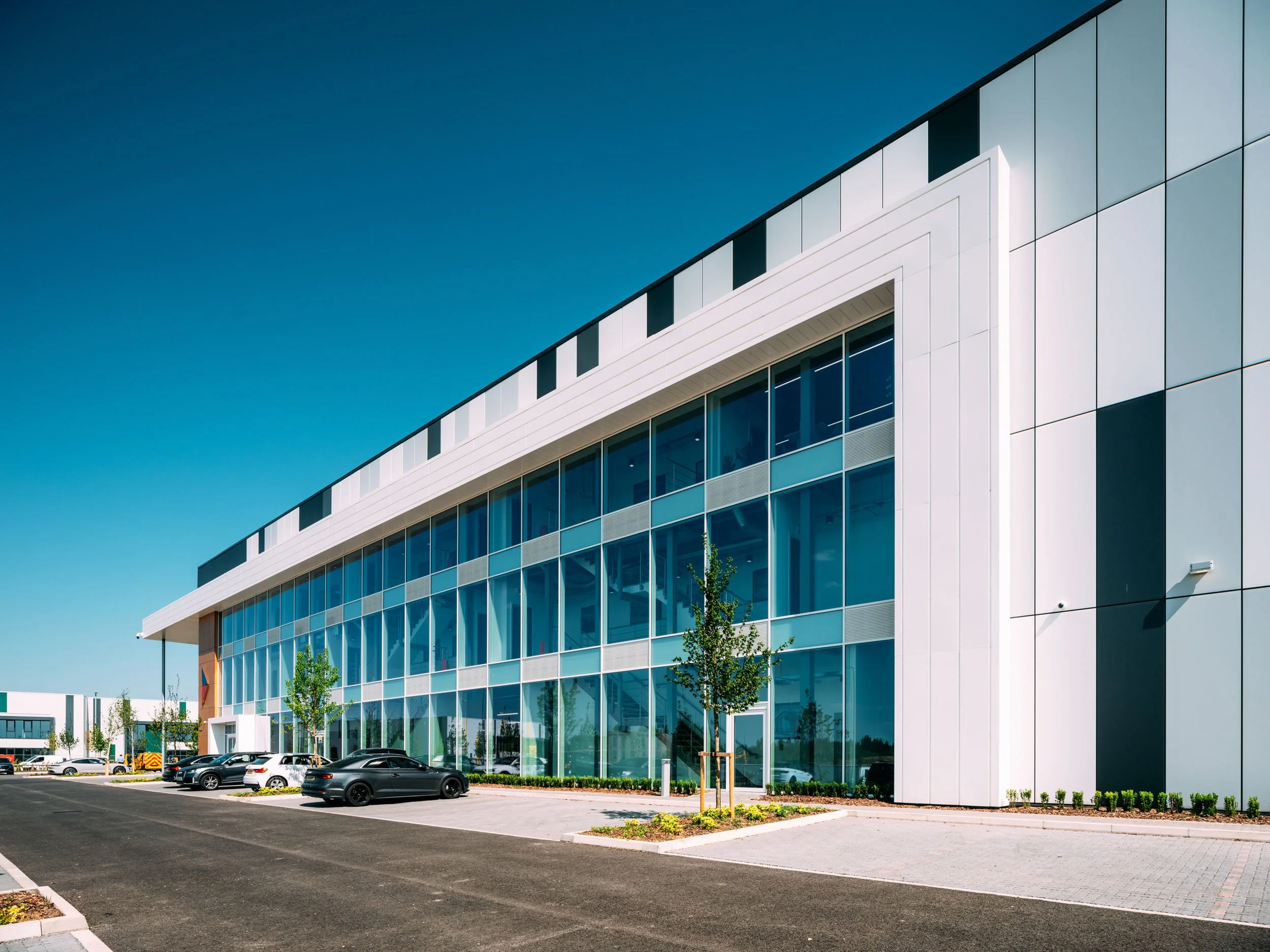 braraintree-essex-uk-weston-group-industrial-logistics-campus-exterior-027.jpg