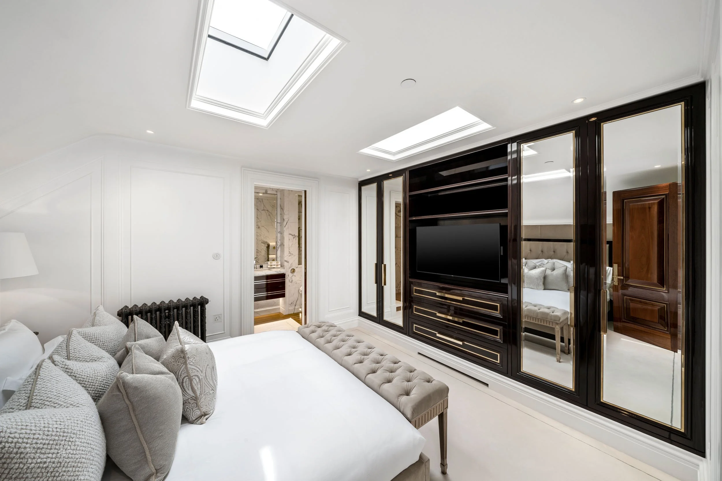 selwyn-house-cleveland-row-westminster-london-ultra-luxury-interior-design-argent-design-joas-souza-06.jpg
