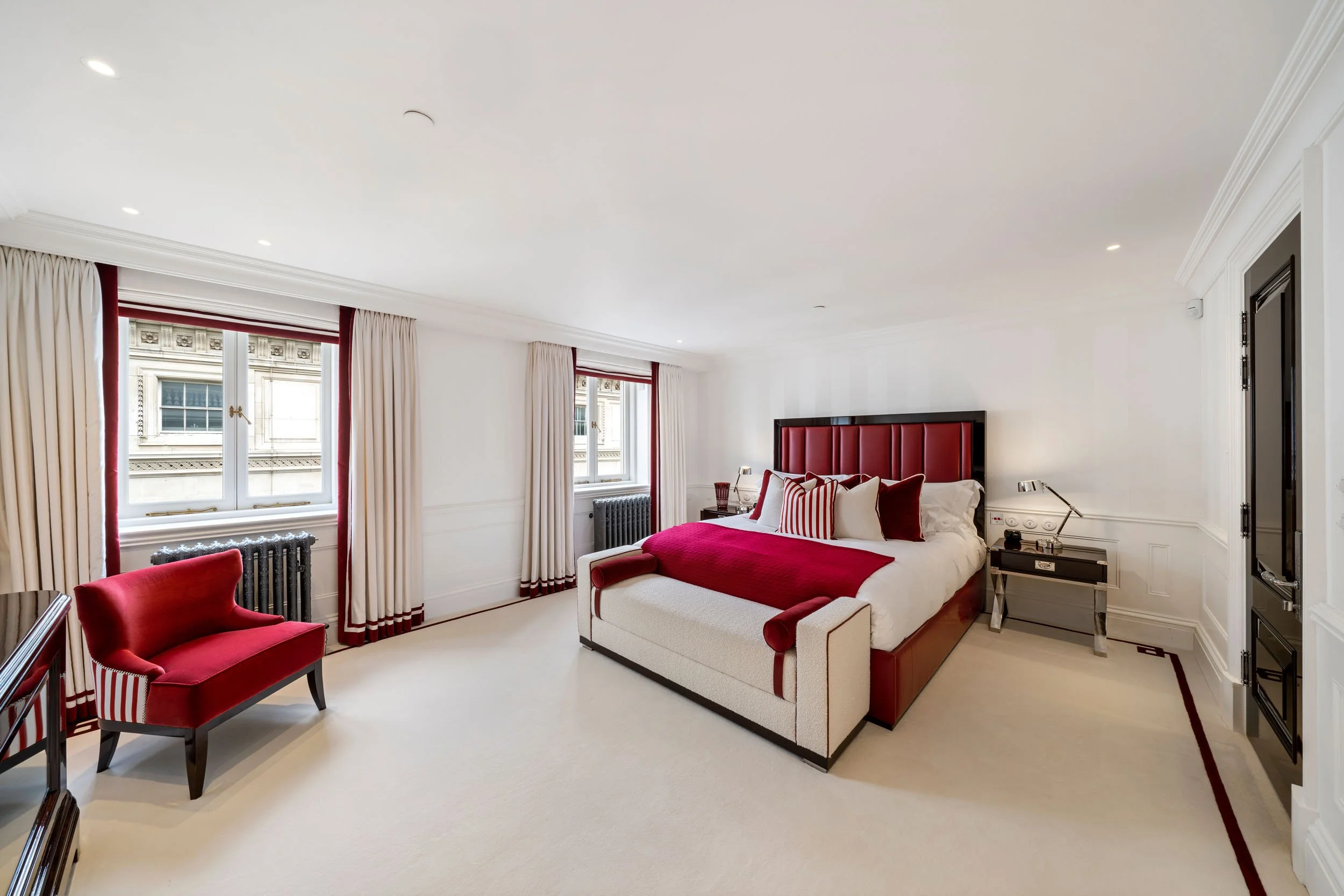 selwyn-house-cleveland-row-westminster-london-ultra-luxury-interior-design-argent-design-joas-souza-11.jpg
