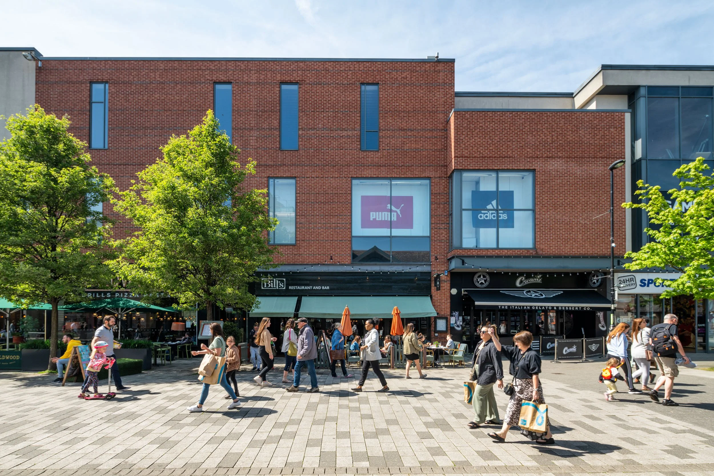 atrium-shopping-centre-camberley-retail-photography-08.jpg