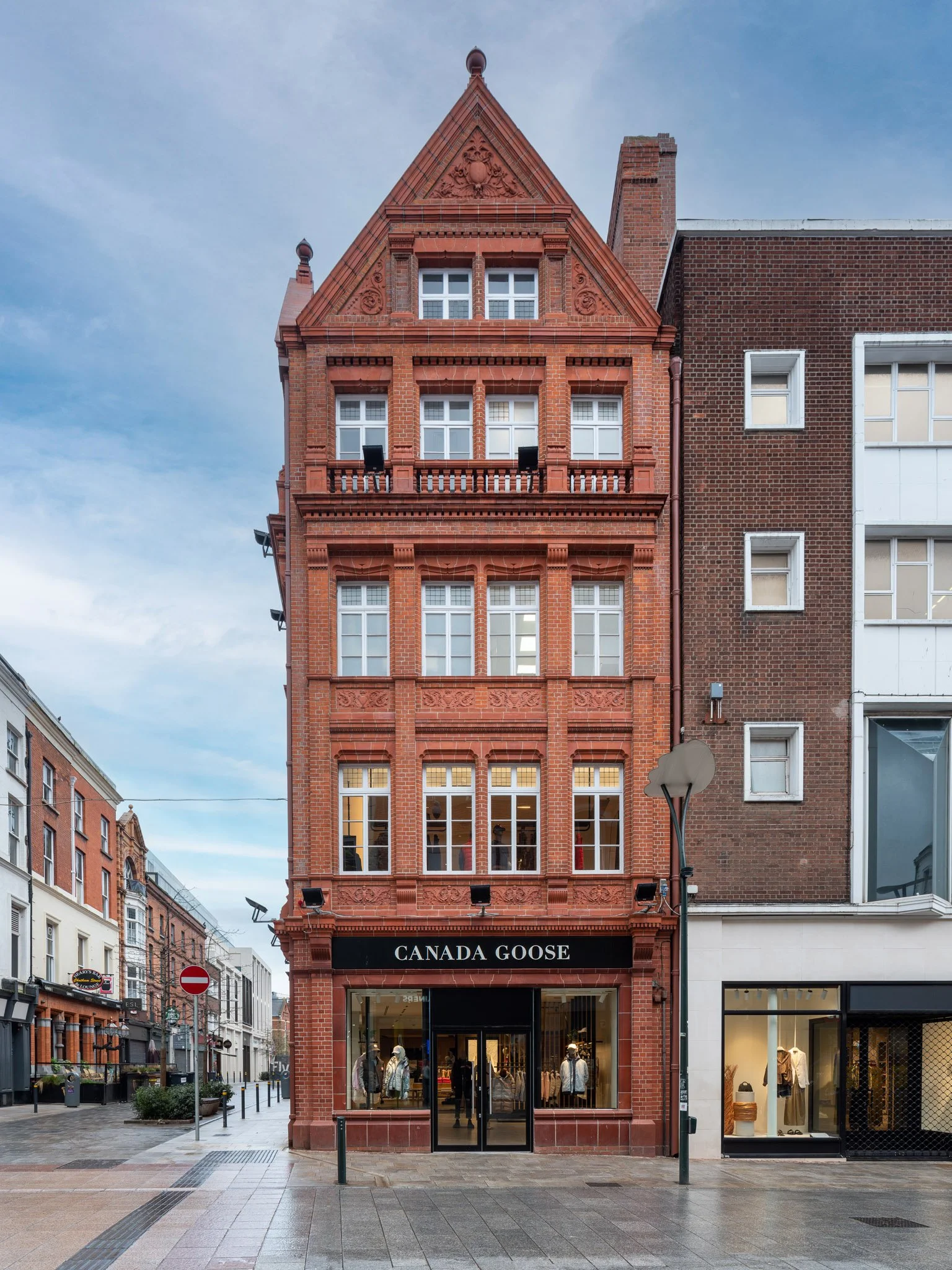 retail-architectural-photography-canada-goose-store-dublin-ireland-10.jpg