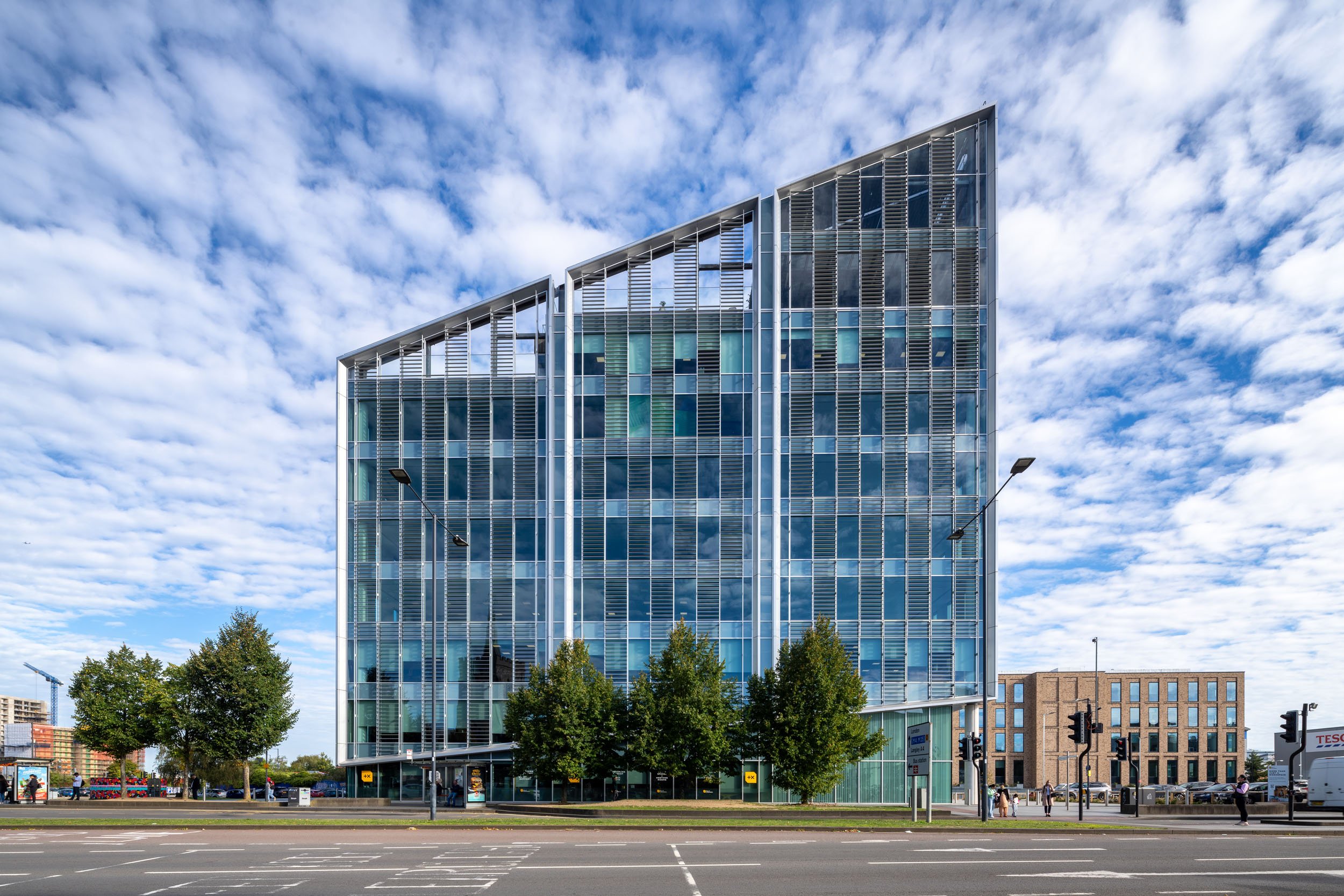 slough-uk-the-future-works-prime-office-building-commercial-004.jpg