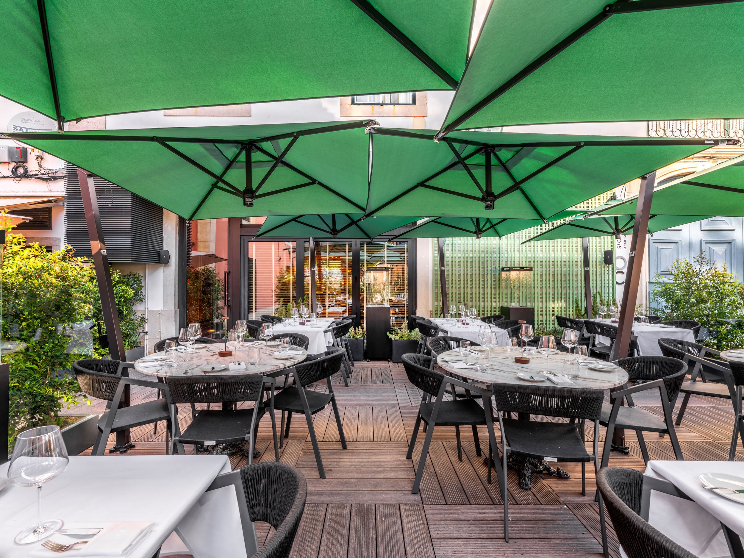 sult-cascais-restaurant-exterior-terrace-day-27.jpg