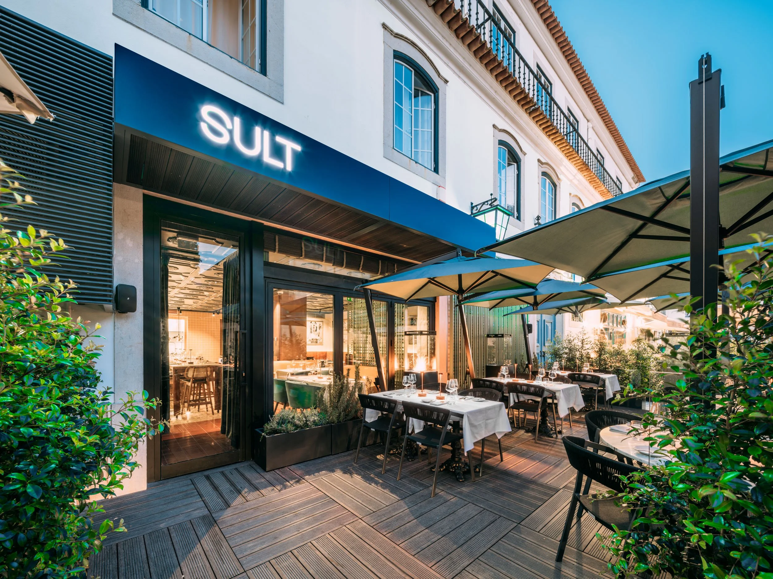 sult-cascais-restaurant-exterior-terrace-day-28.jpg