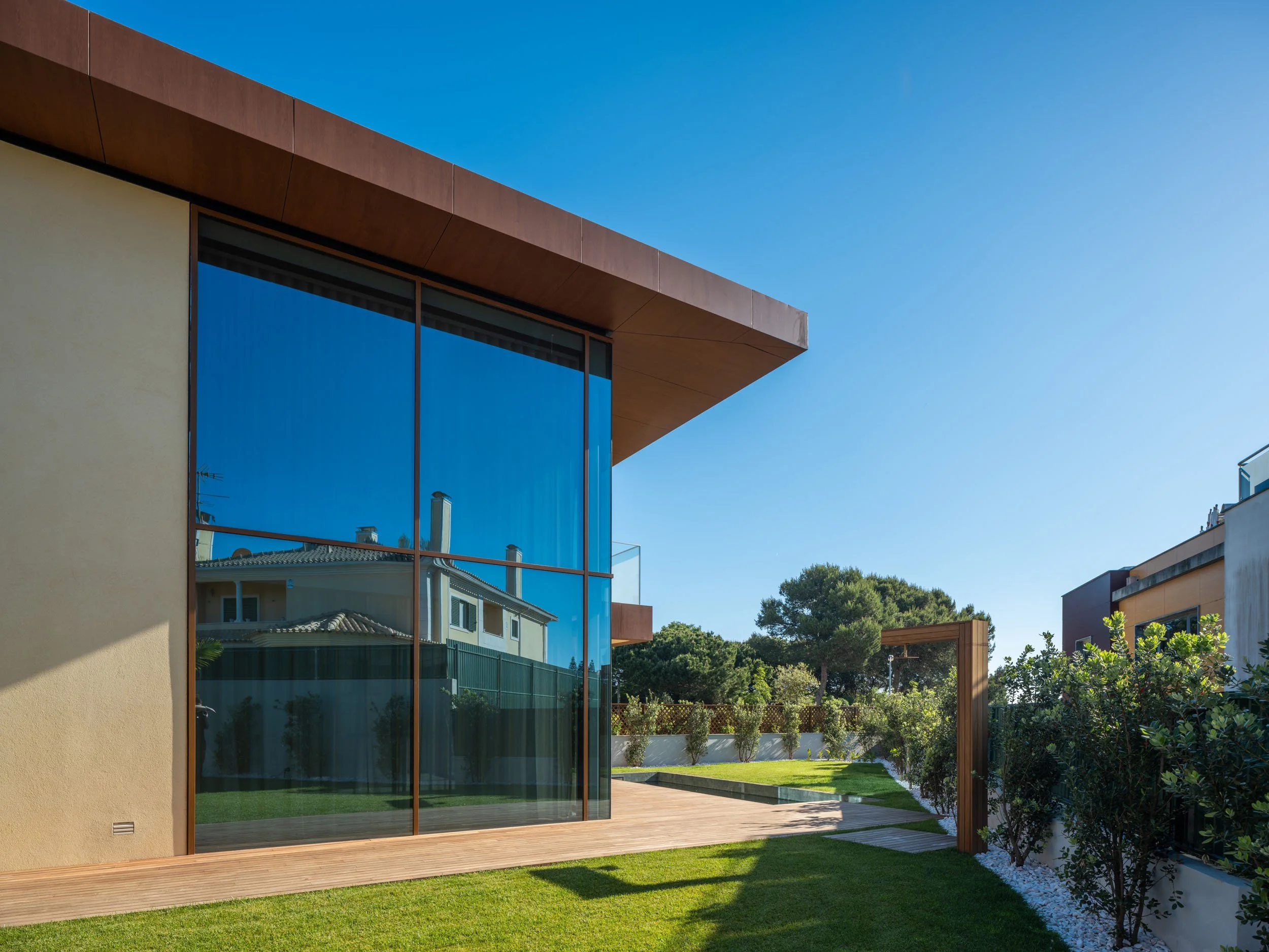 garden-cascais-luxury-residential-exterior-portugal-077.jpg