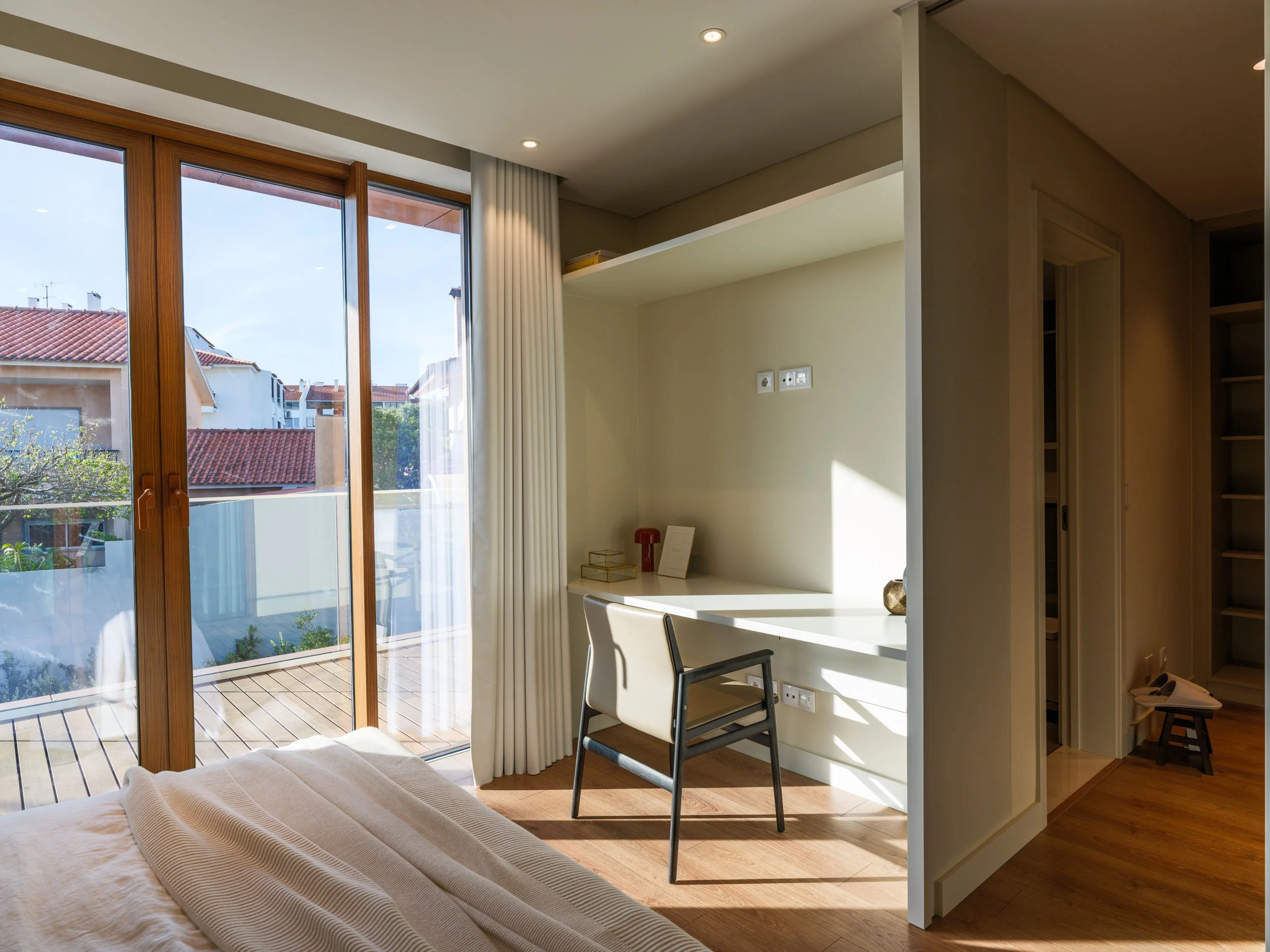 garden-cascais-master-bedroom-interior-portugal-141.jpg