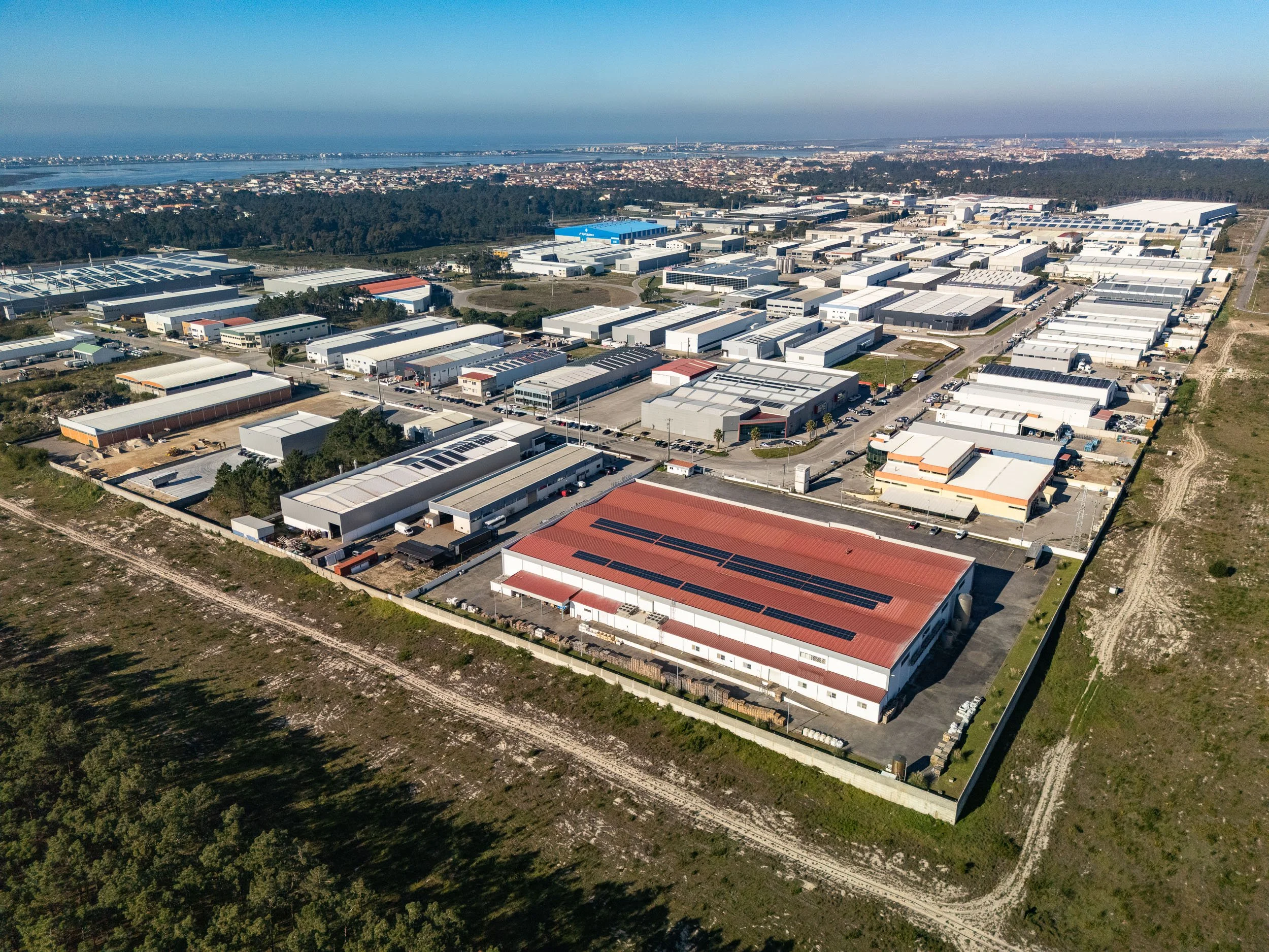 zona-industrial-da-mota-fotografia-aerea-parque-industrial-portugal-24.jpg