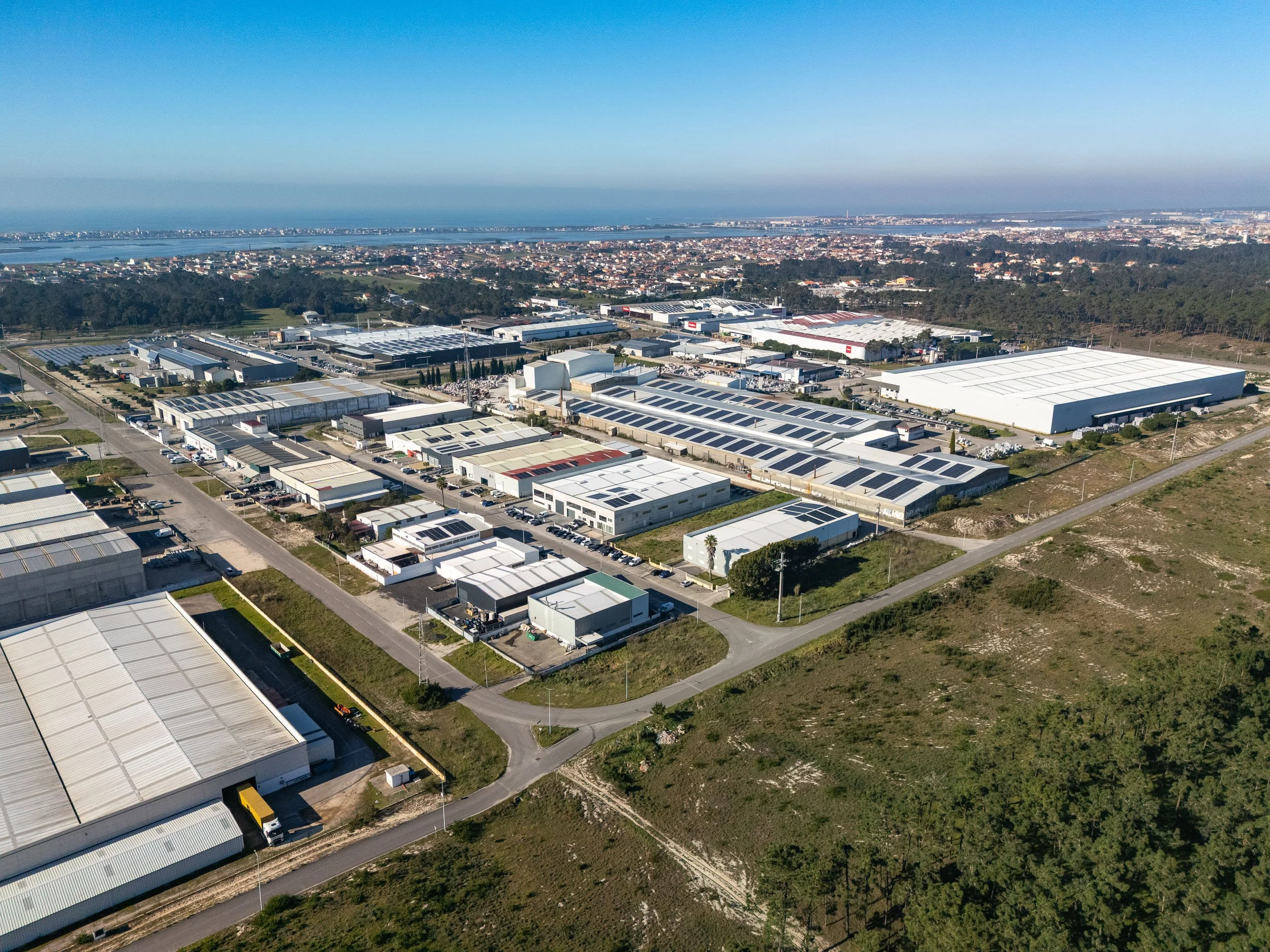 zona-industrial-da-mota-fotografia-aerea-parque-industrial-portugal-11.jpg