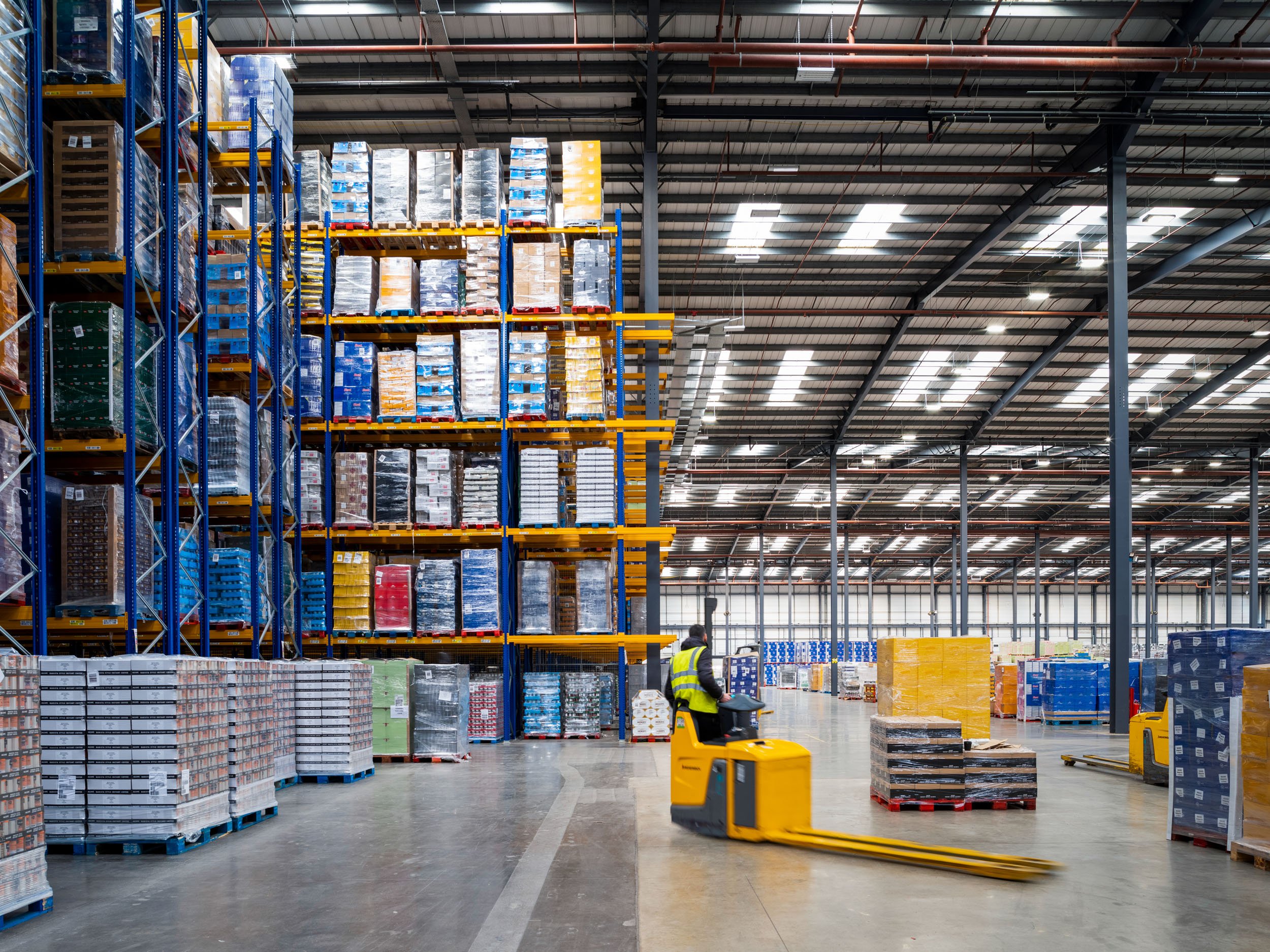 logistics-warehouse-interior-magna-park-lutterworth-70.jpg