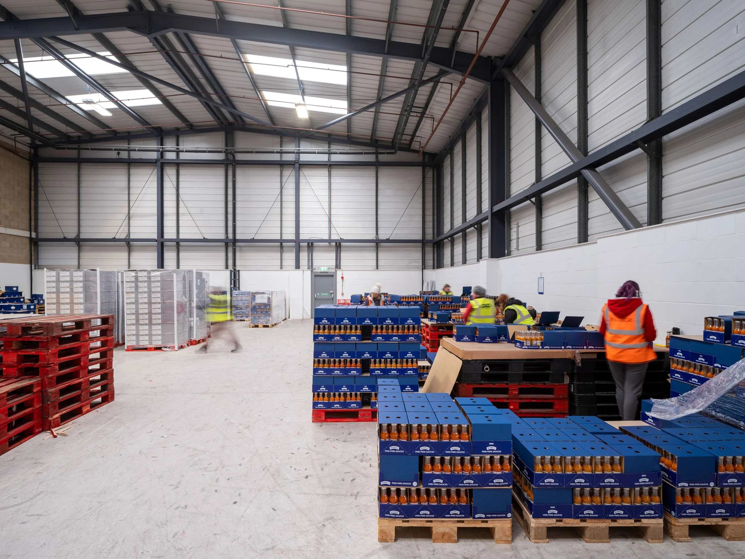 logistics-warehouse-interior-magna-park-lutterworth-32.jpg
