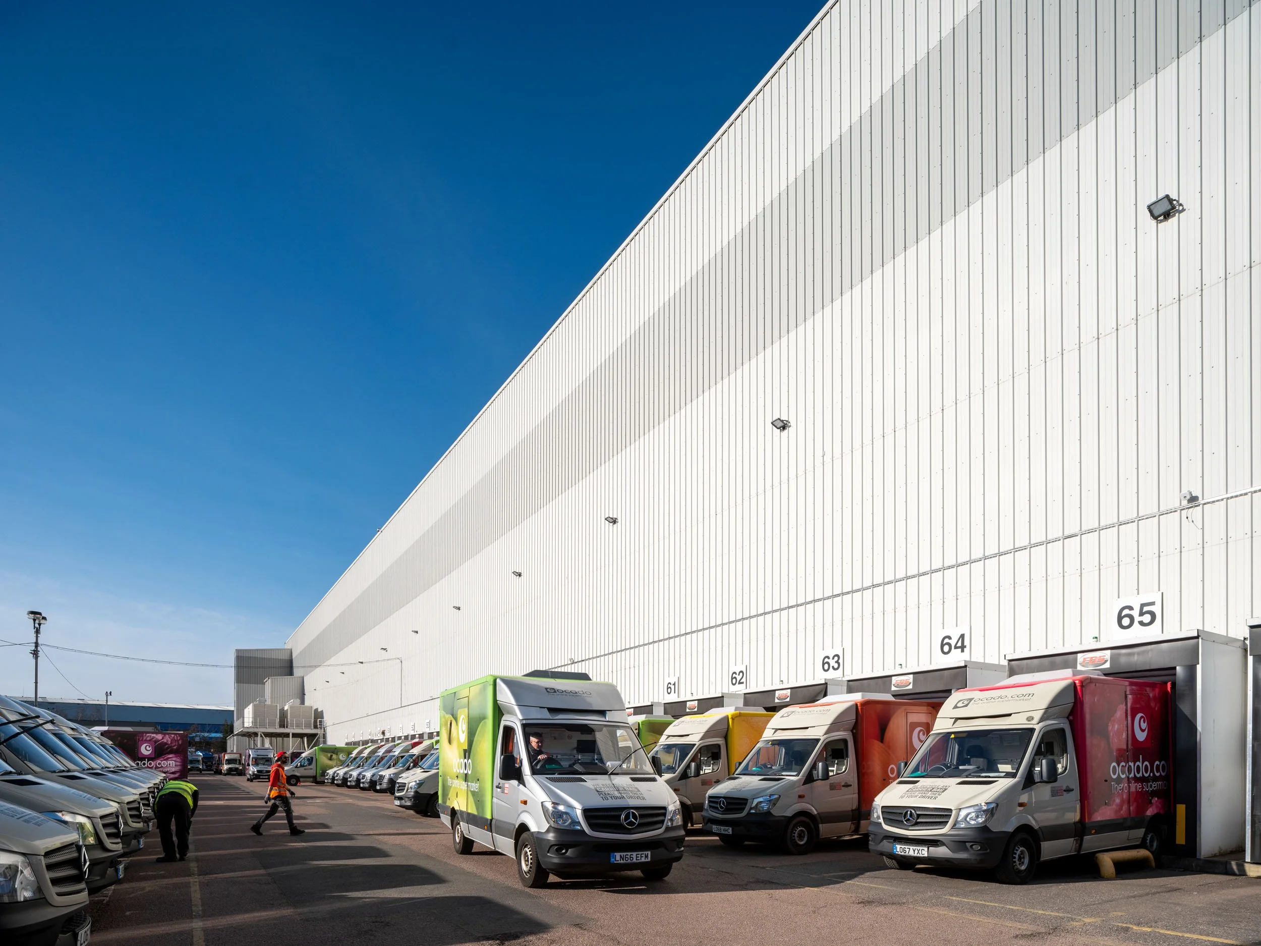 ocado-customer-fulfilment-centre-hatfield-020.jpg