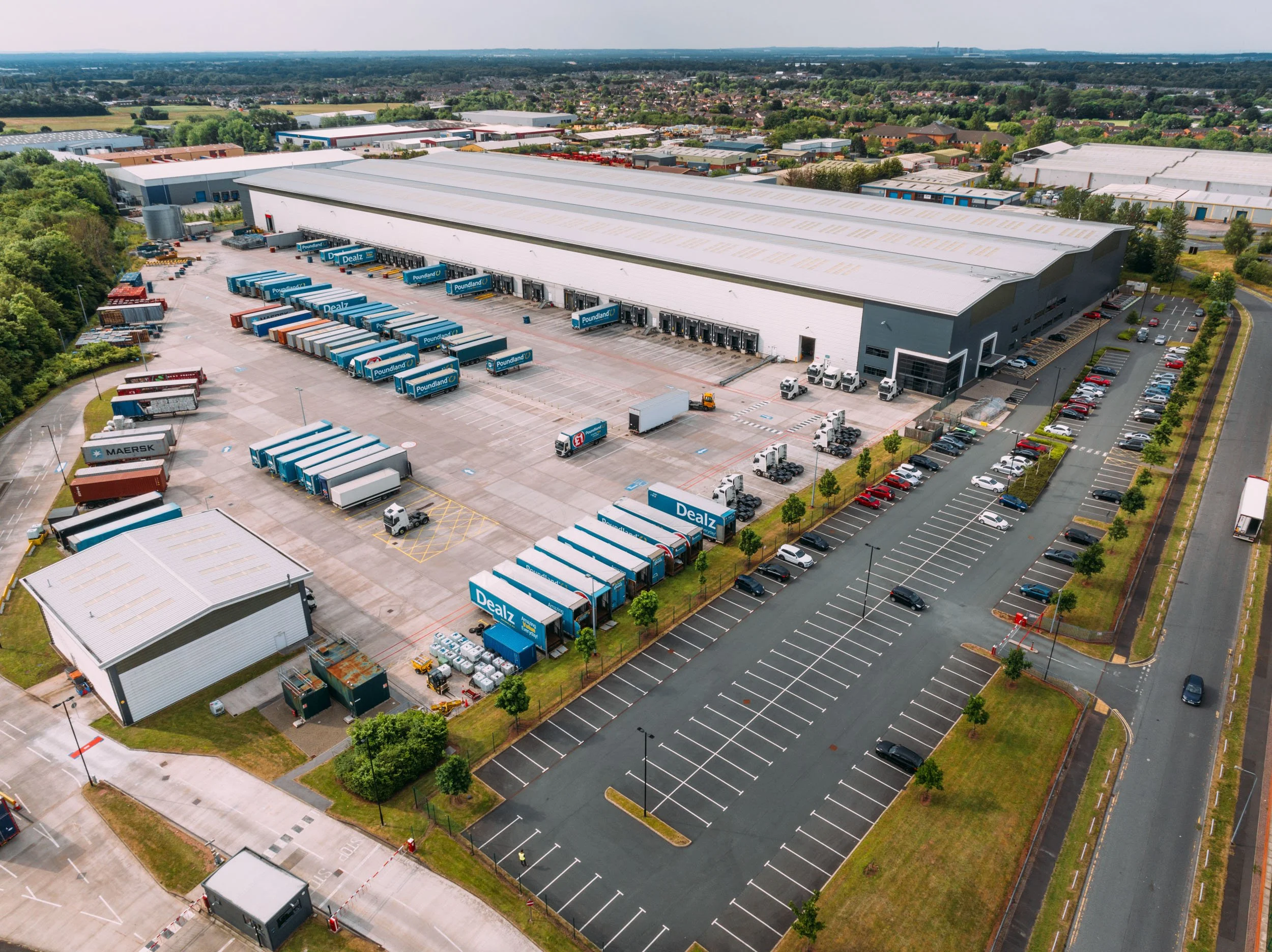 wigan-greater-manchester-uk-poundland-distribution-centre-aerial-logistics-29.jpg