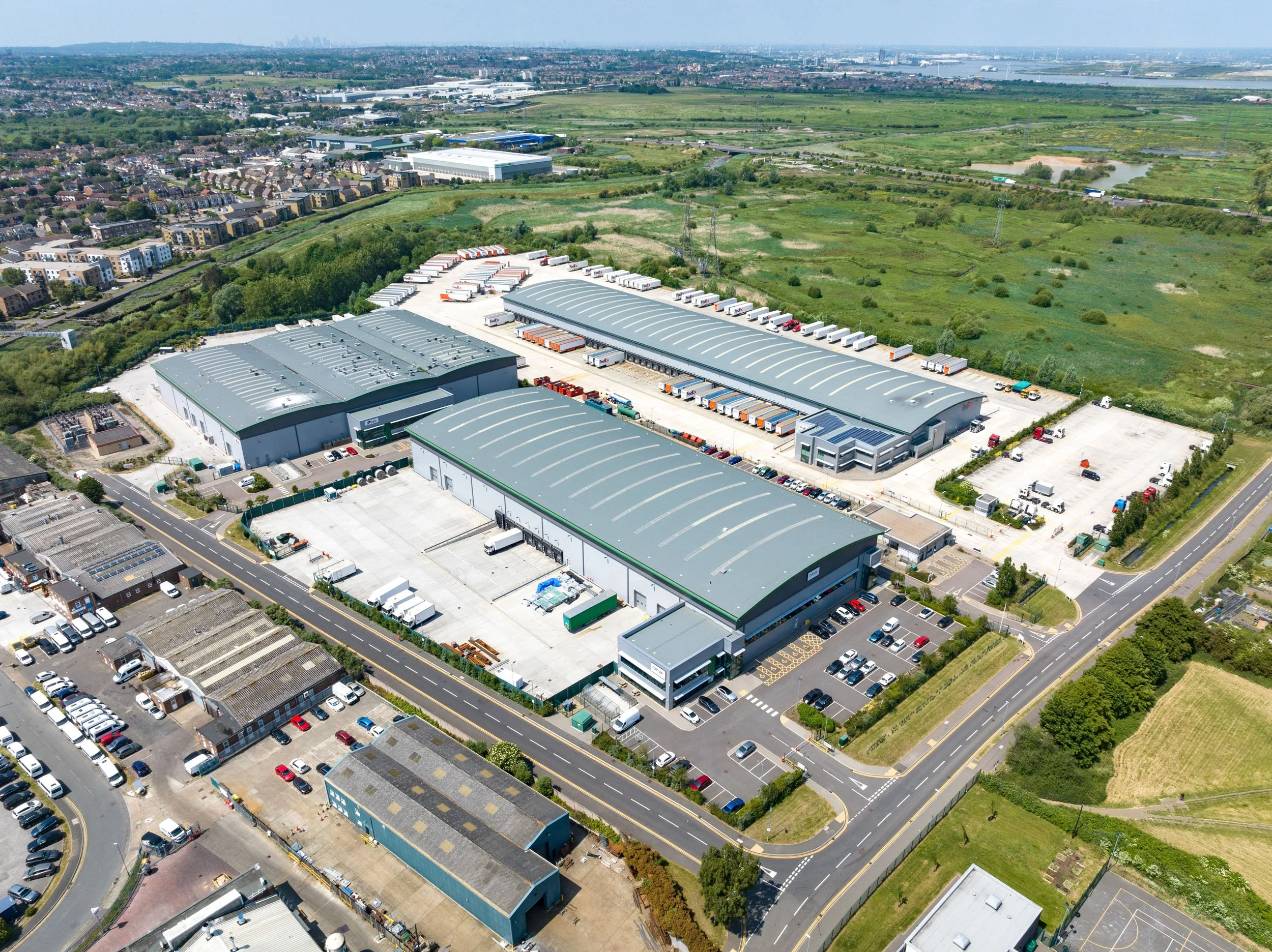 orpington-greater-london-uk-fedex-logistics-warehouse-aerial-43.jpg