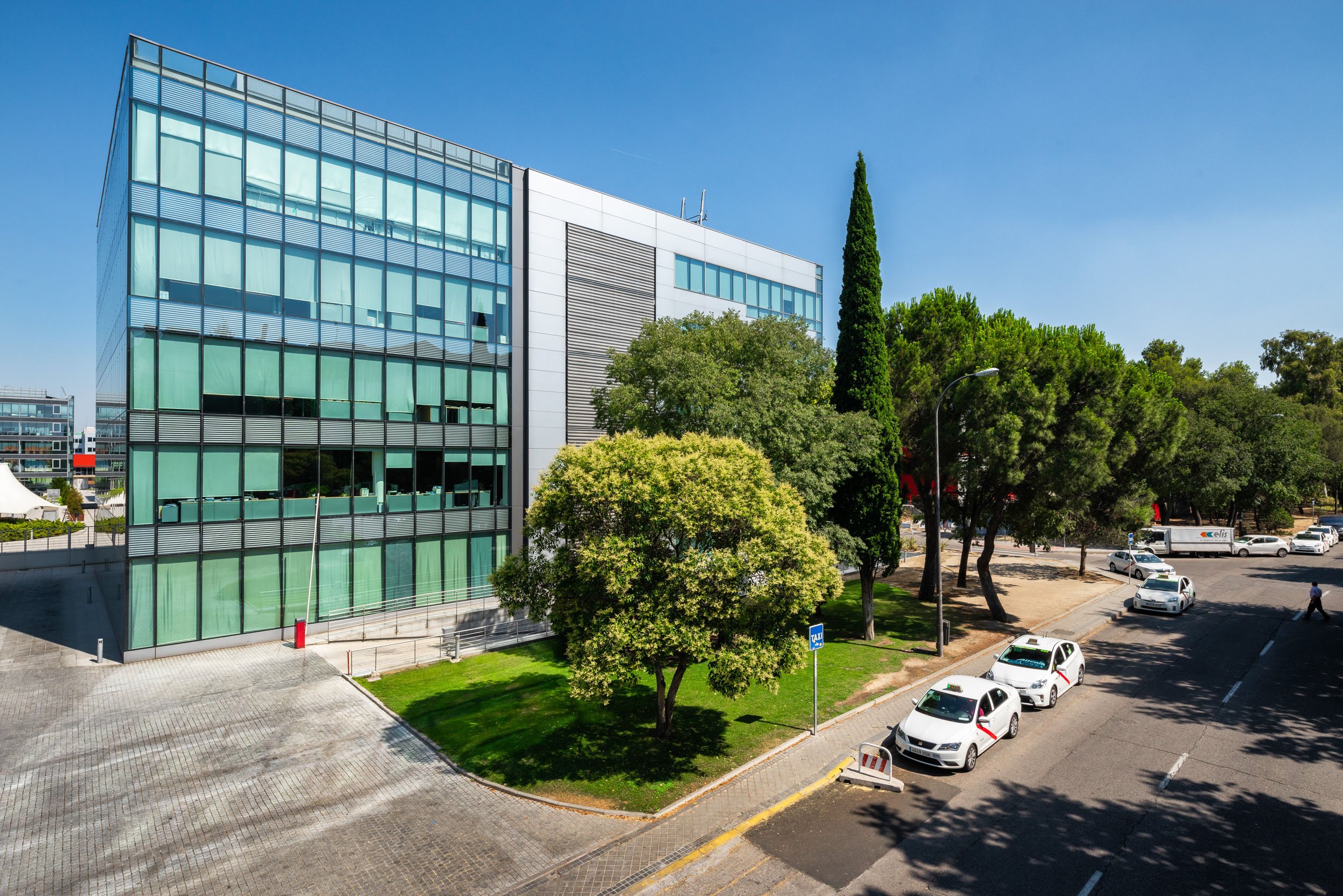 parque-empresarial-las-mercedes-madrid-office-architecture-032.jpg
