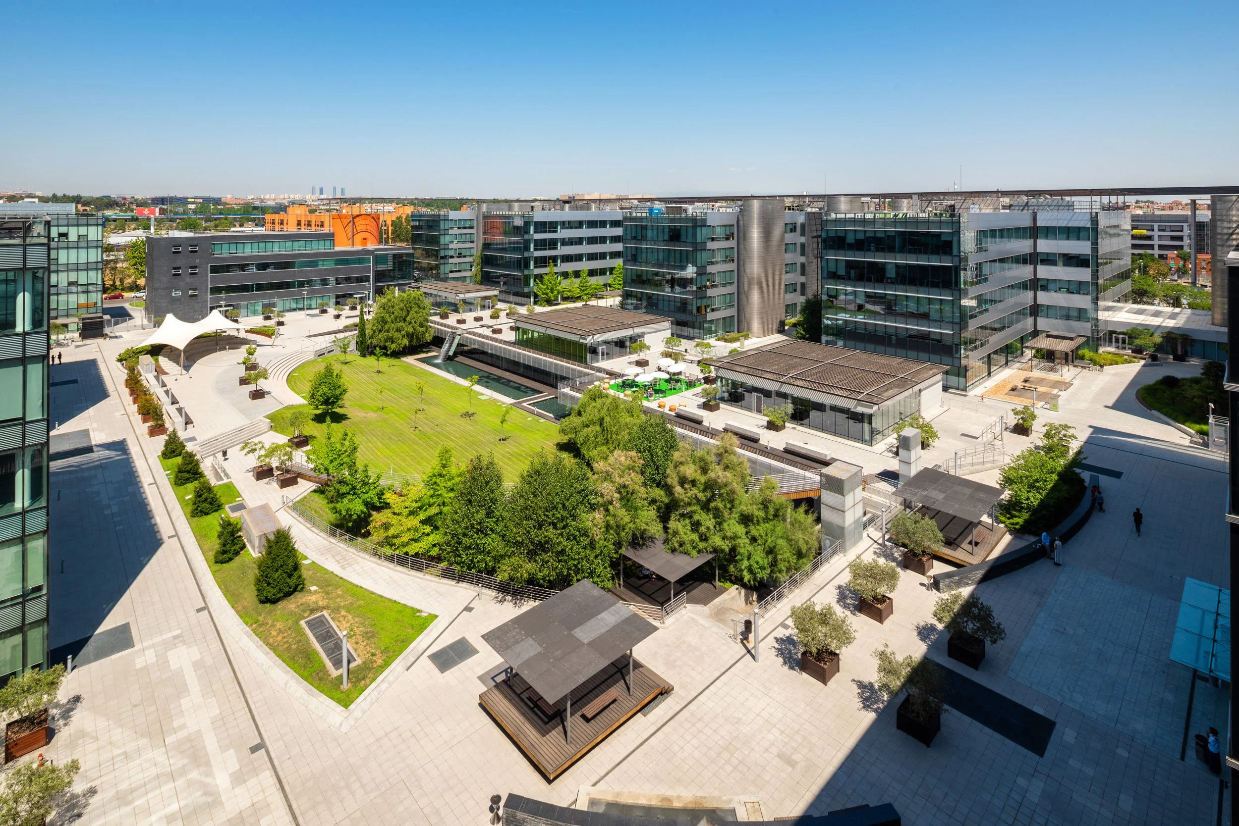 parque-empresarial-las-mercedes-madrid-office-architecture-073.jpg