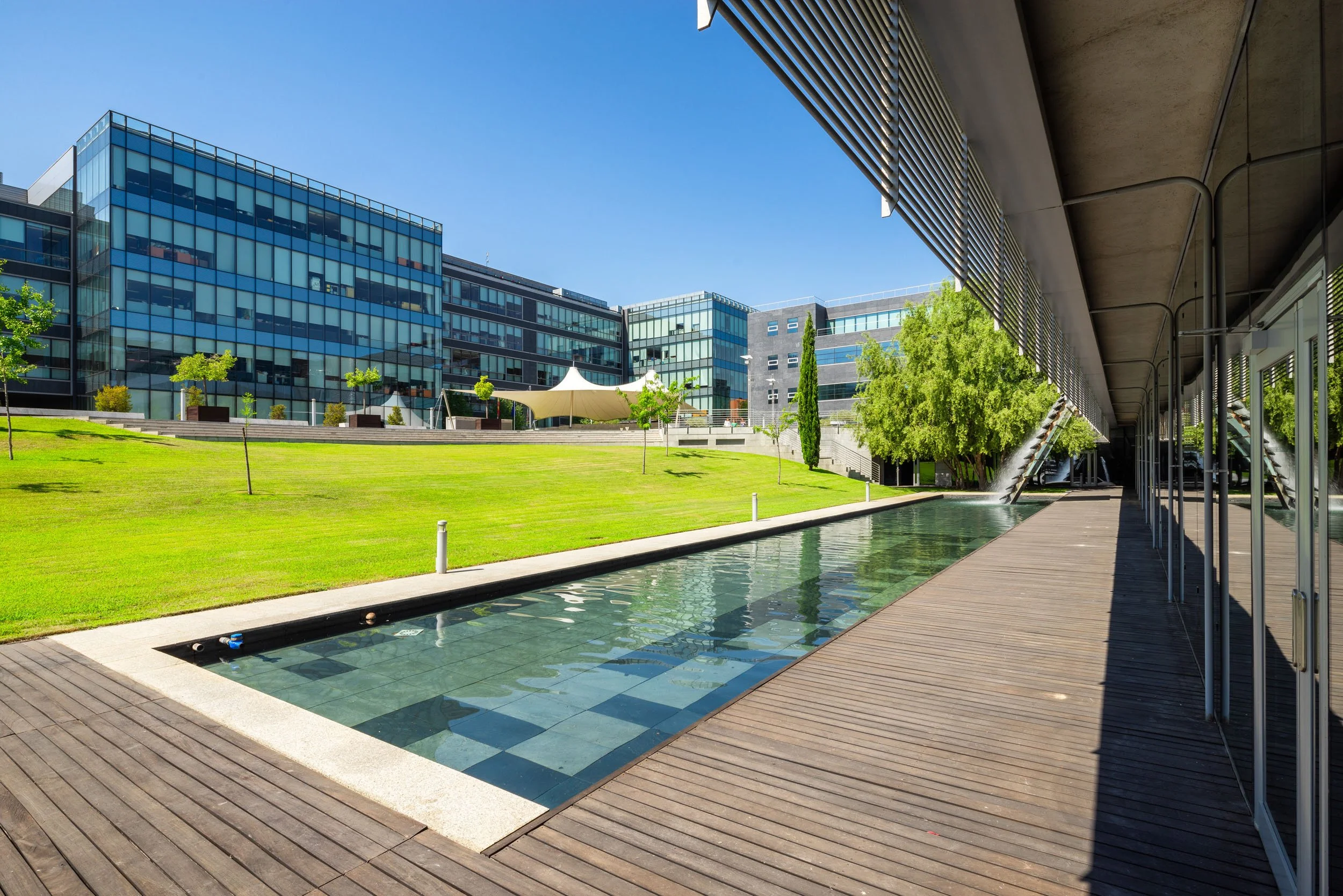 parque-empresarial-las-mercedes-madrid-office-architecture-075.jpg