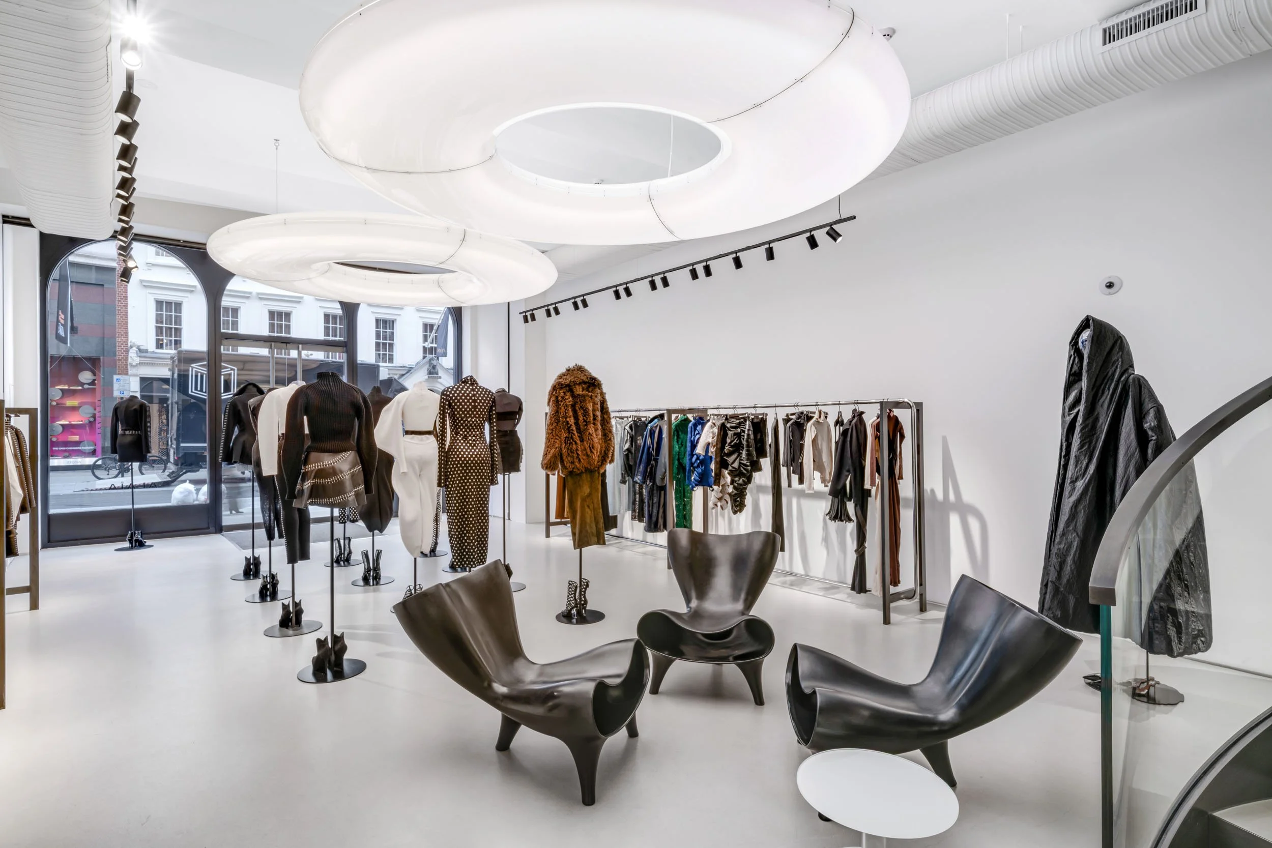 alaia-new-bond-street-boutique-interior-london-02.jpg