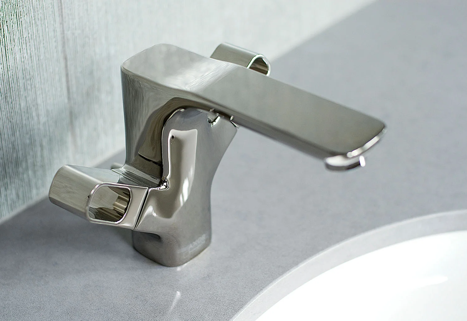 heavenly_master_bath_detail2.jpg