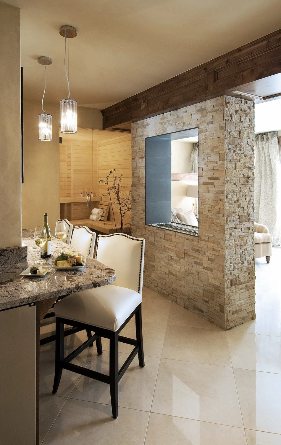 buffalo_pass_spa_bar.jpg
