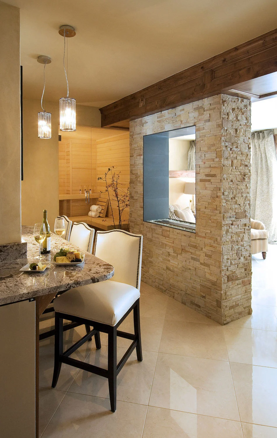 buffalo_pass_spa_bar.jpg