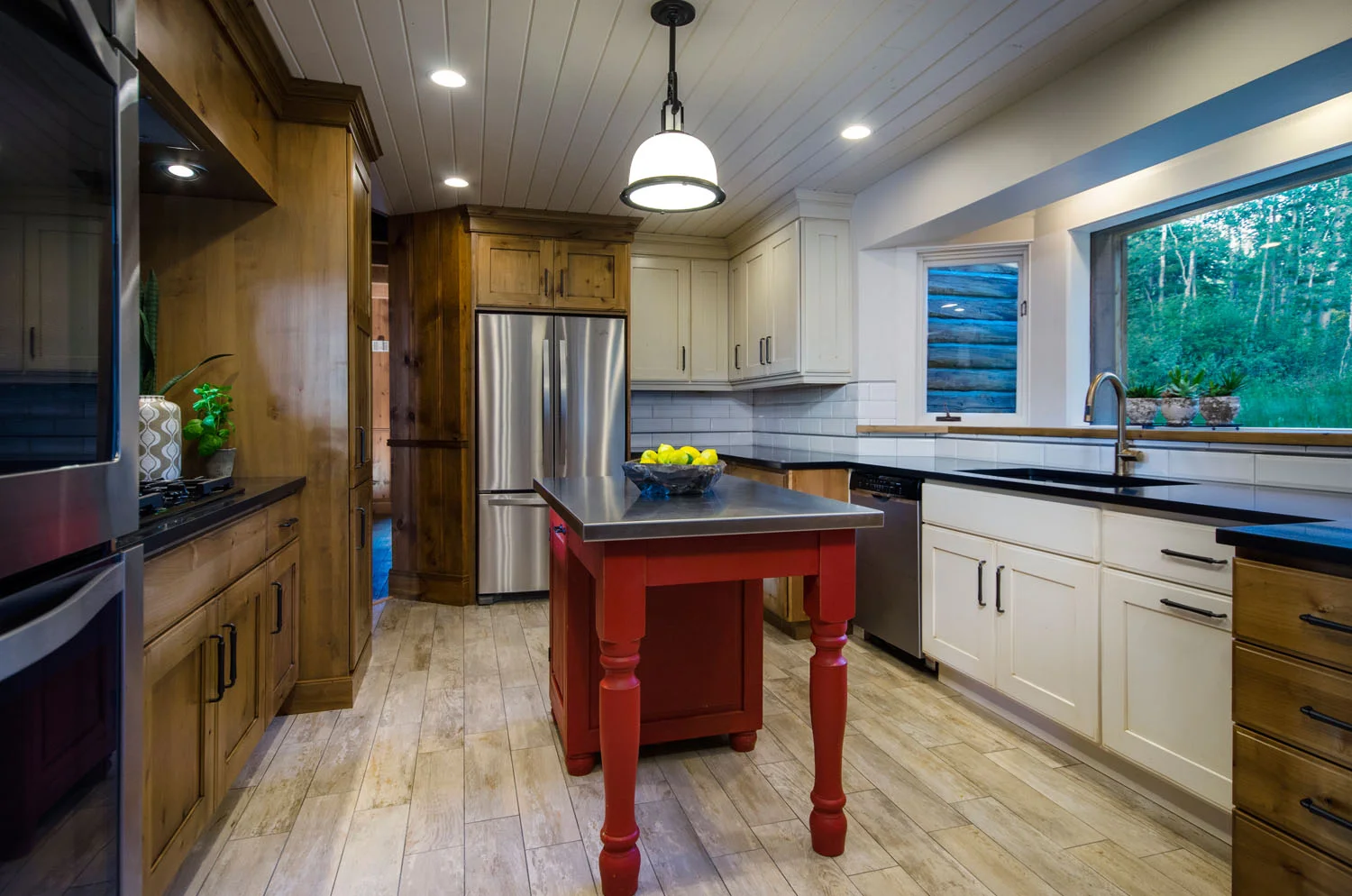 columbine_kitchen_island.jpg