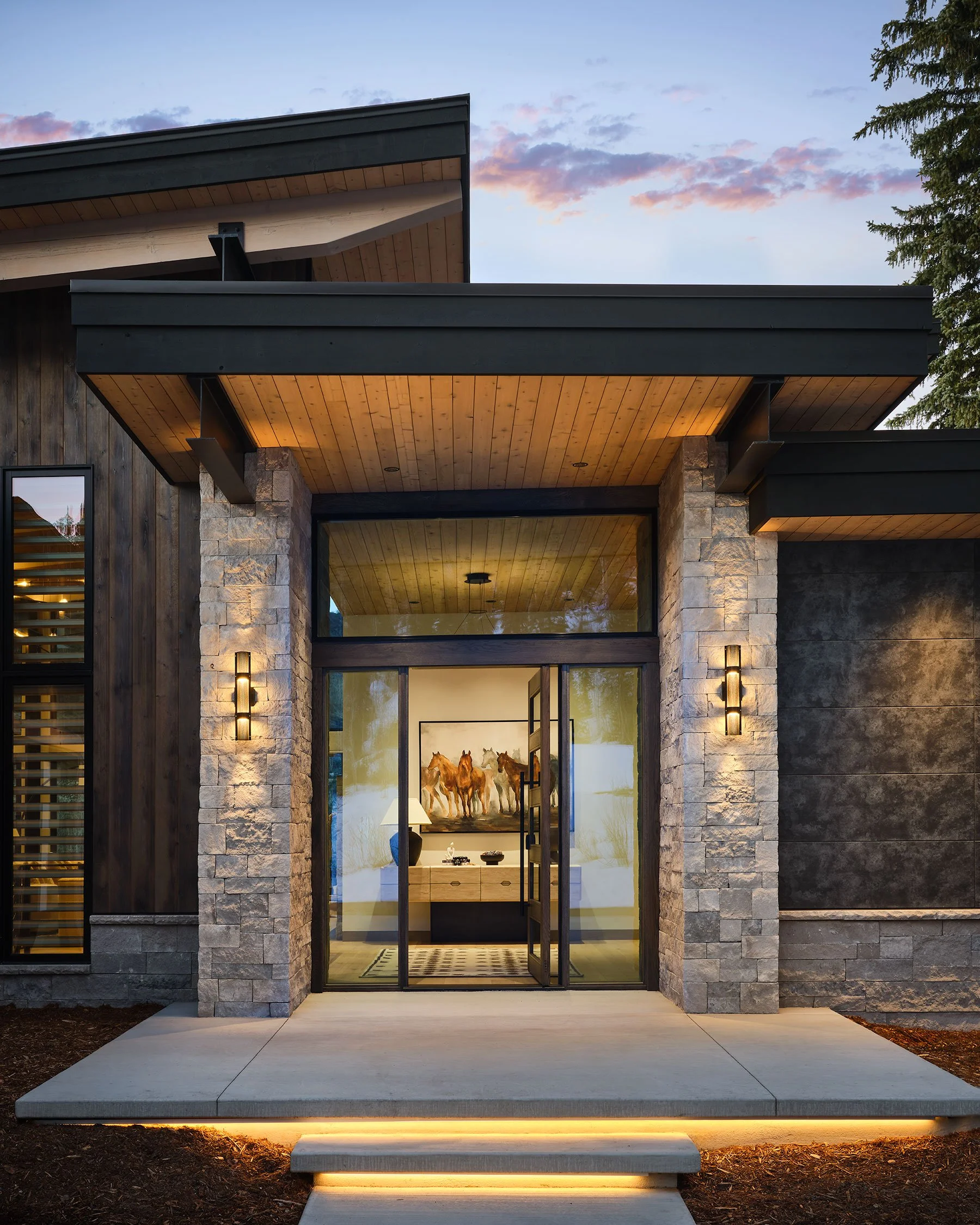 Rumor-971-Steamboat-Blvd-03-08-26-Exterior-Entrance-Dusk-Web.jpg
