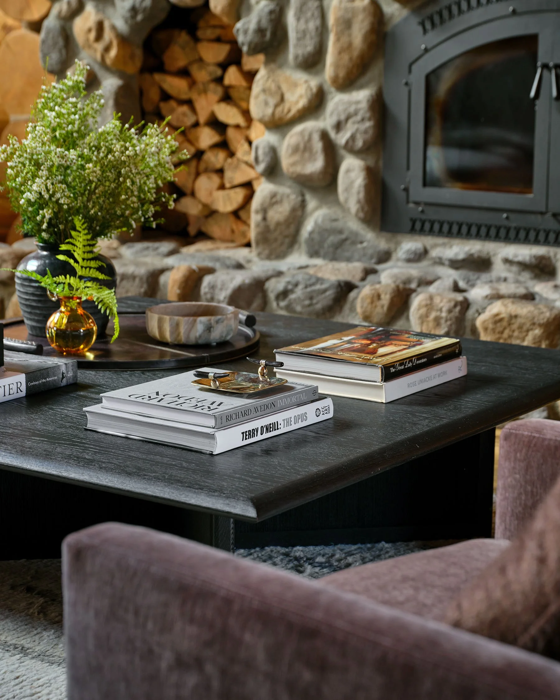 Rumor-Egge-1450-Mark-Twain-Steamboat-04-20-26-Coffee-Table-Detail-Web.jpg